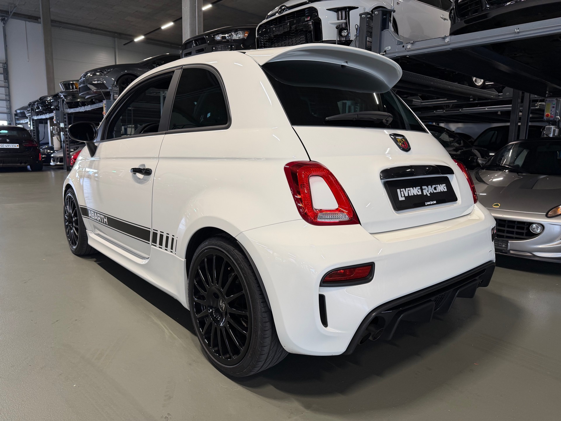 FIAT 595 1.4 16V Turbo Abarth Competition *Carbon seats Sabelt*-image-2