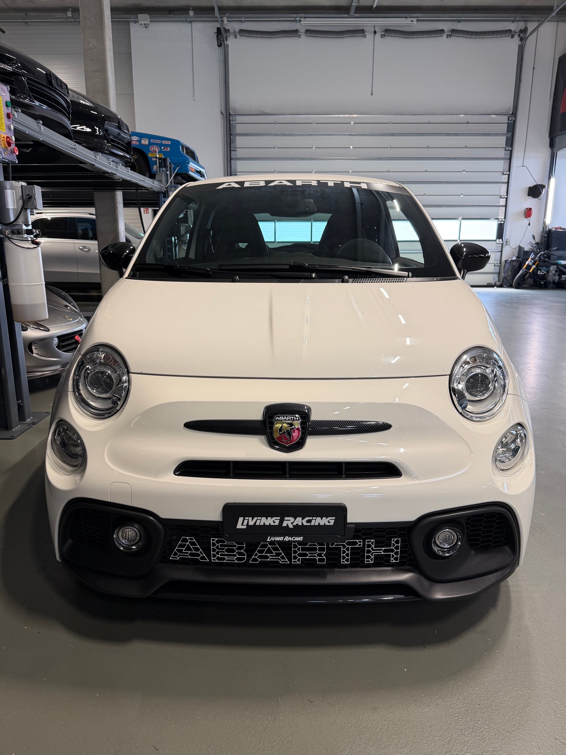 FIAT 595 1.4 16V Turbo Abarth Competition *Carbon seats Sabelt*-image-4