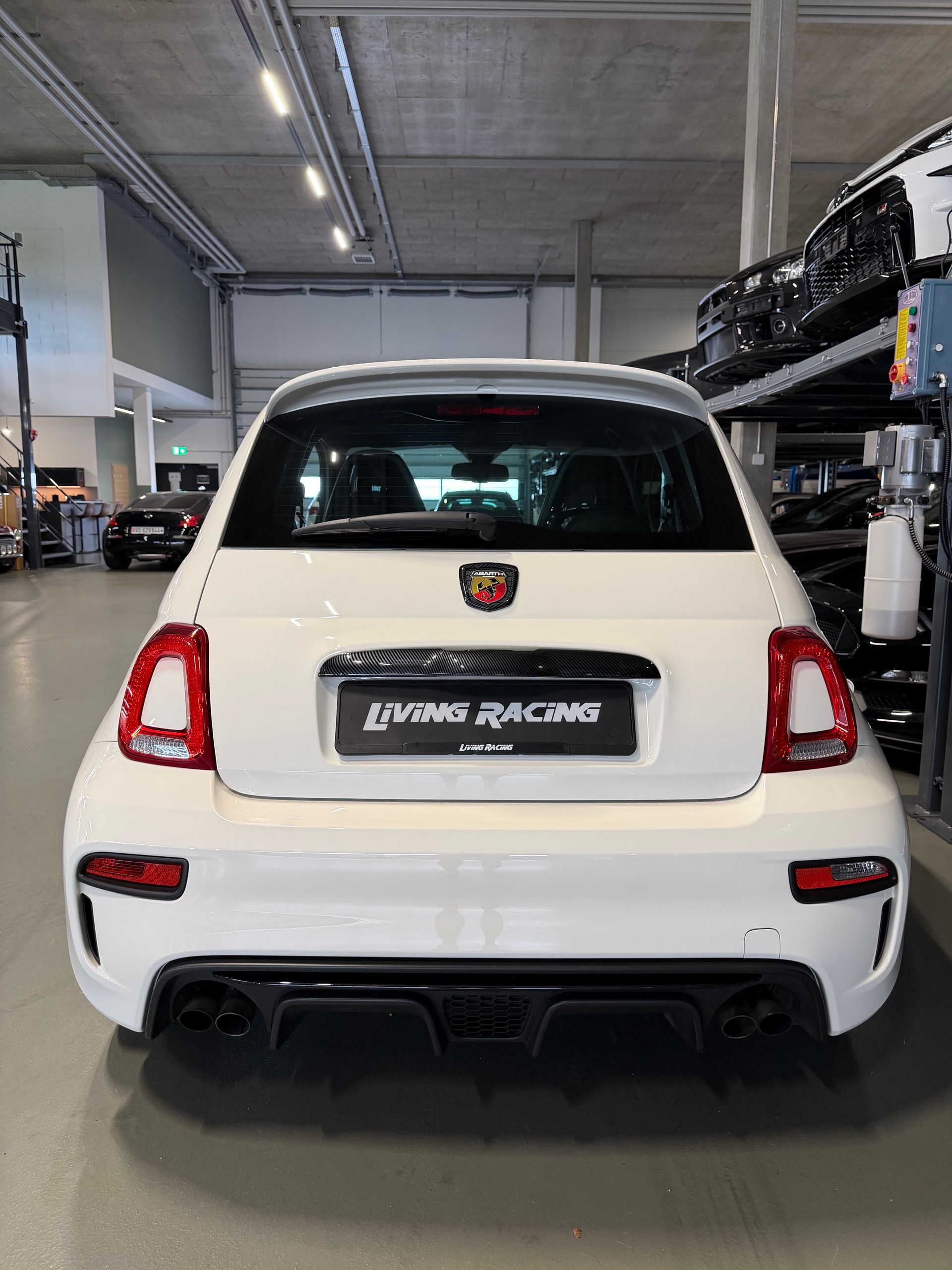 FIAT 595 1.4 16V Turbo Abarth Competition *Carbon seats Sabelt*-image-3