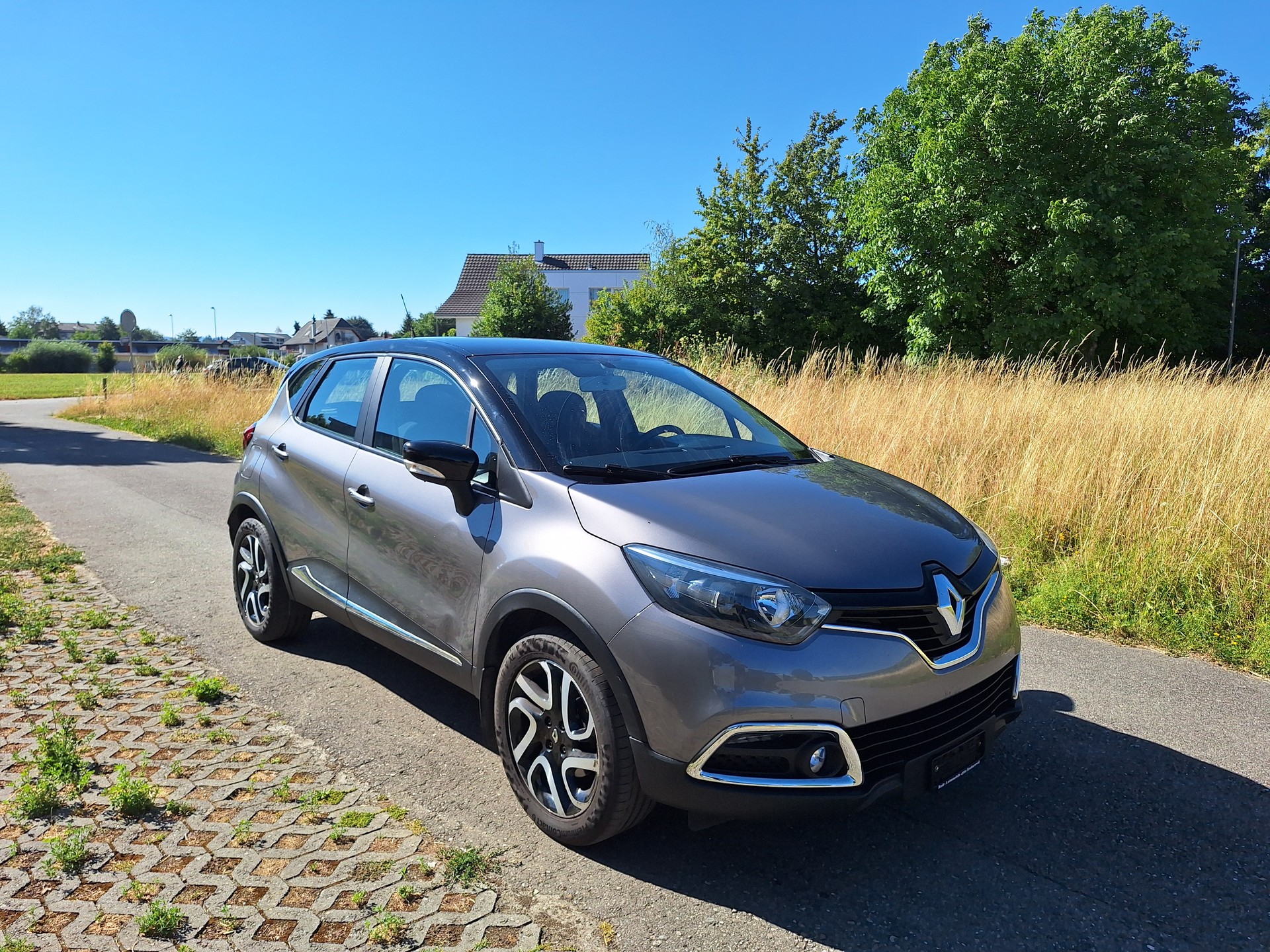 RENAULT Captur 1.2 T 16V Privilège EDC