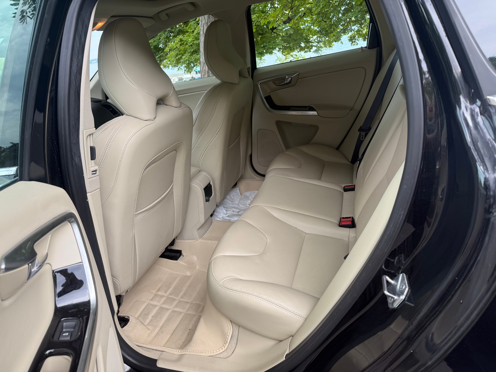 VOLVO XC60 D3 Summum Geartronic-image-10