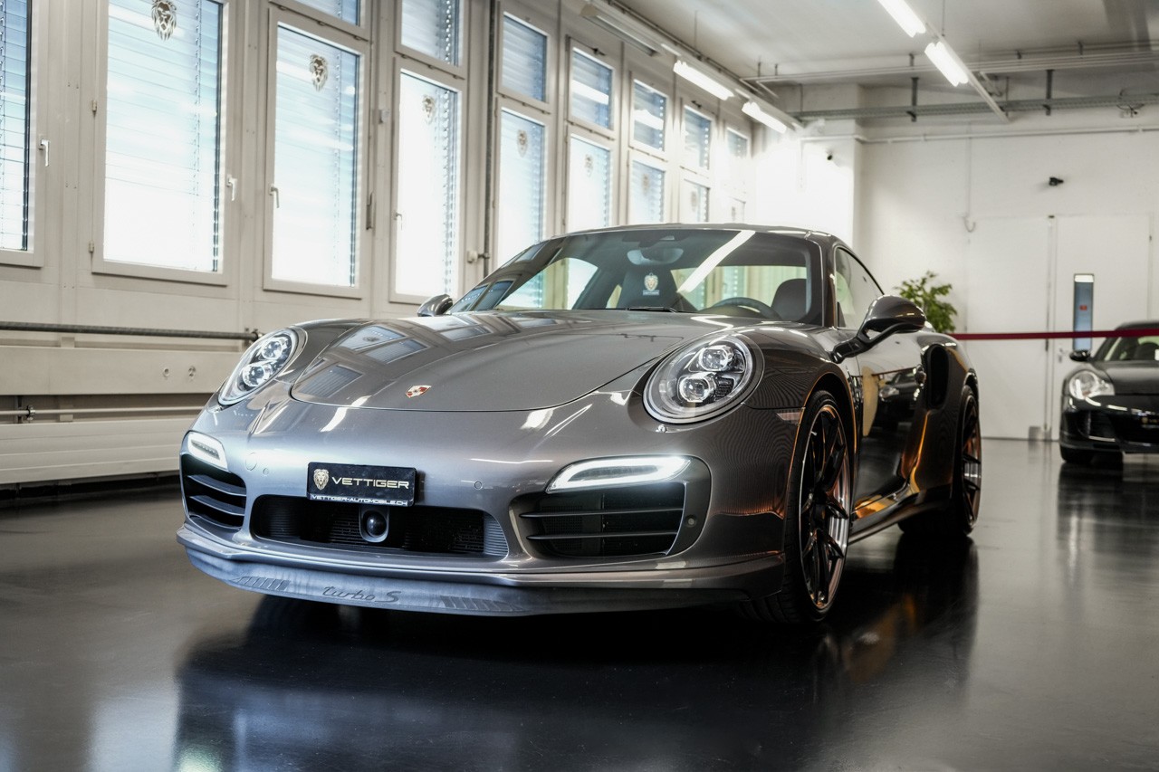 PORSCHE 911 Turbo S TECHART PDK-showroom-element-2