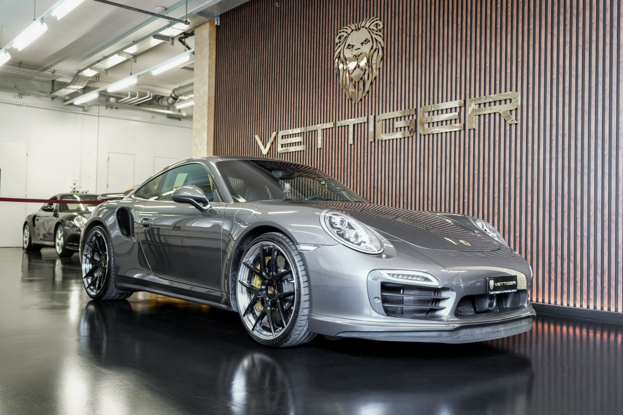 PORSCHE 911 Turbo S TECHART PDK