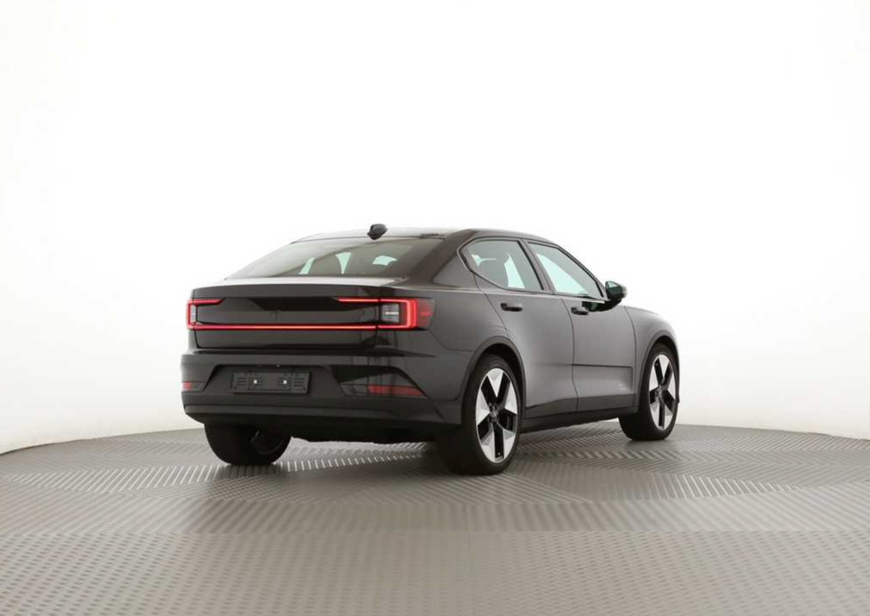 POLESTAR Polestar 2 Long Range Single Plus Pack 82kWh-showroom-element-1