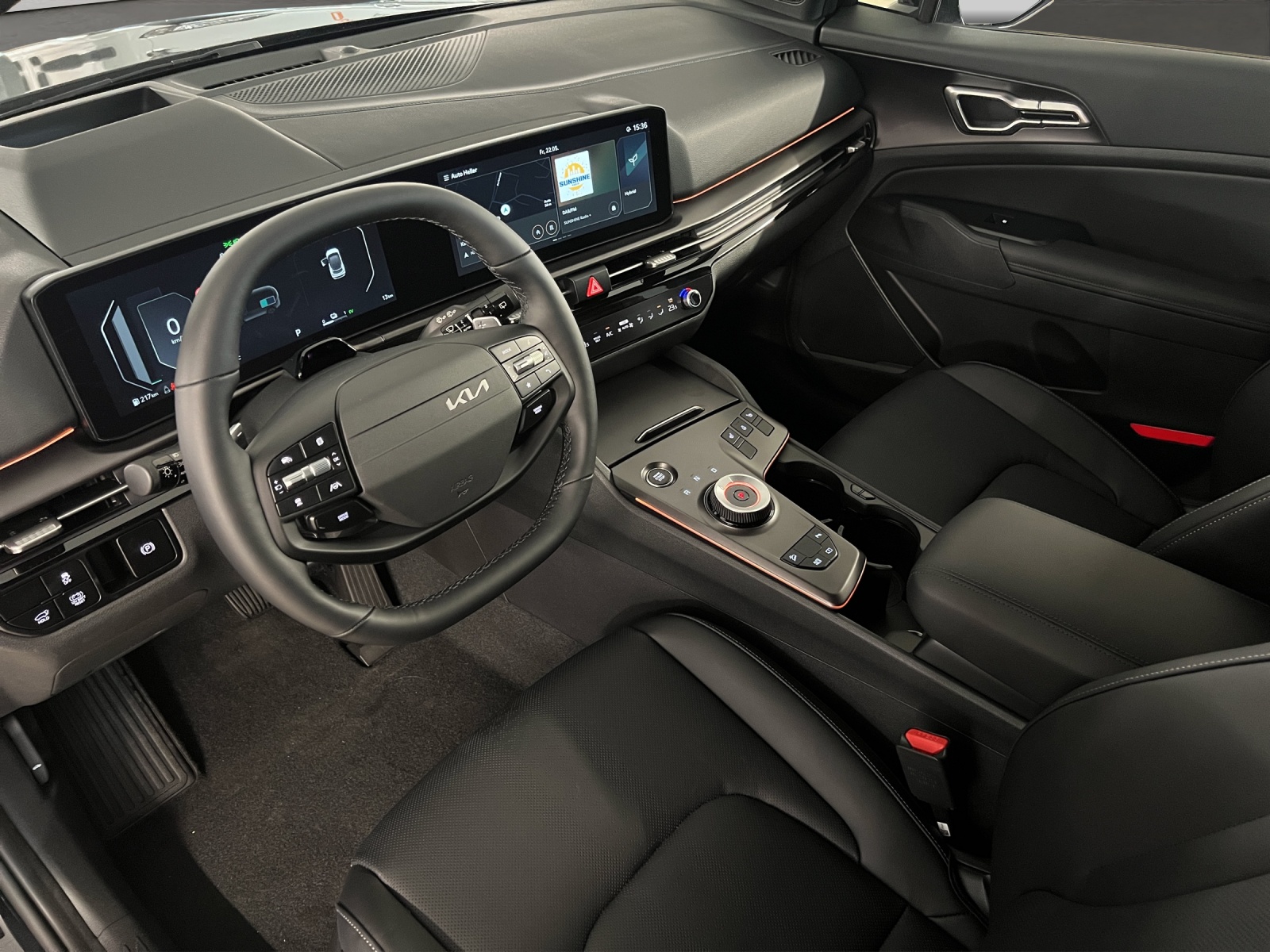 KIA Sportage 1.6 T Hybrid Black Edition-image-5