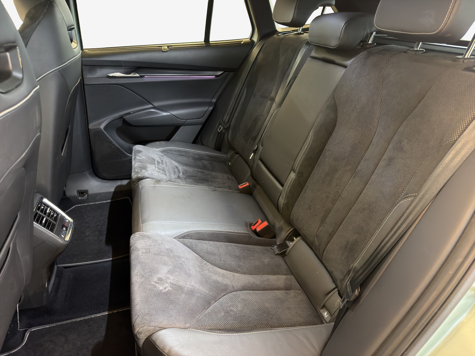 SKODA Enyaq iV 80x SportLine-image-11