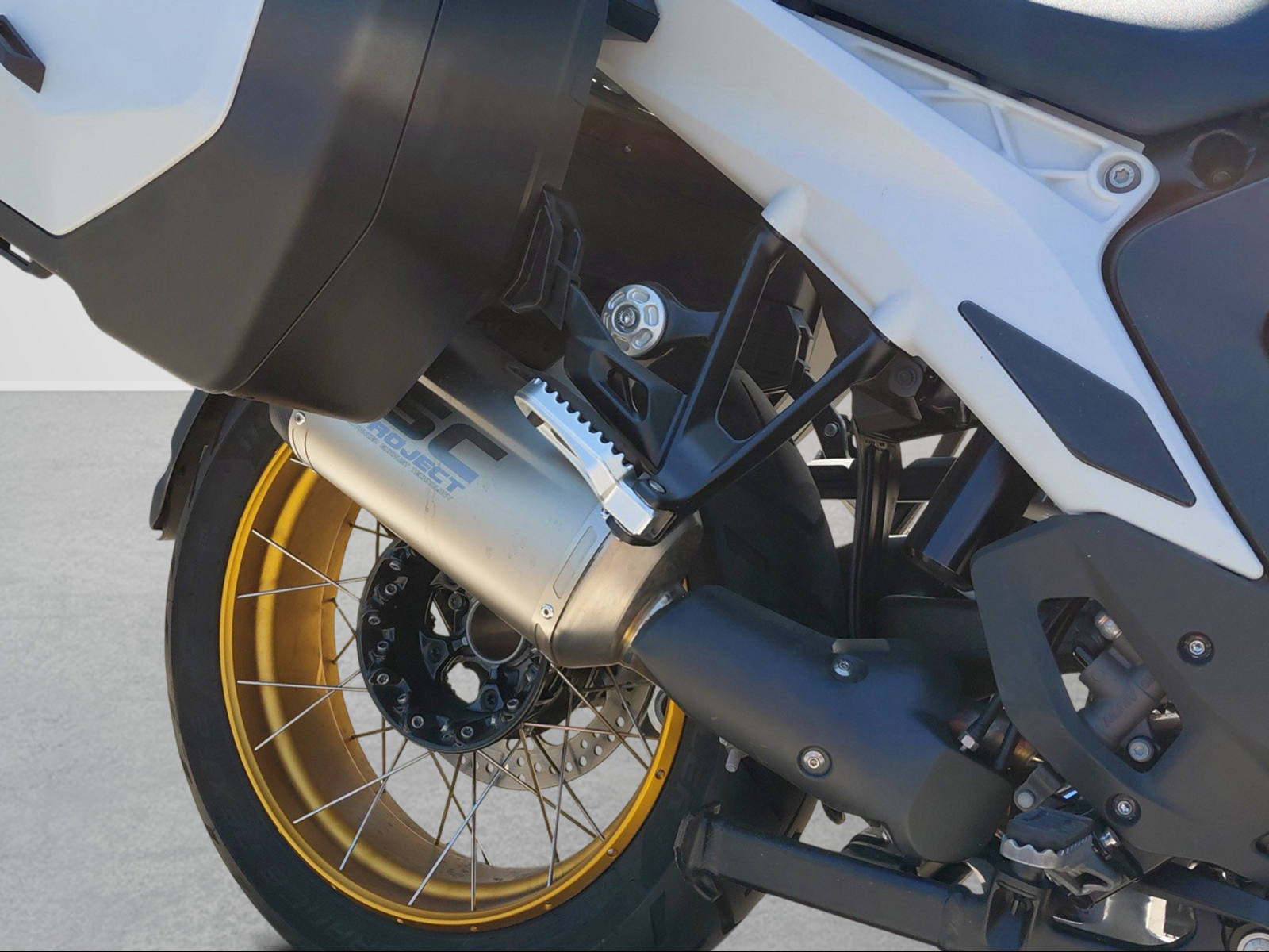 BMW R 1300 GS-image-2