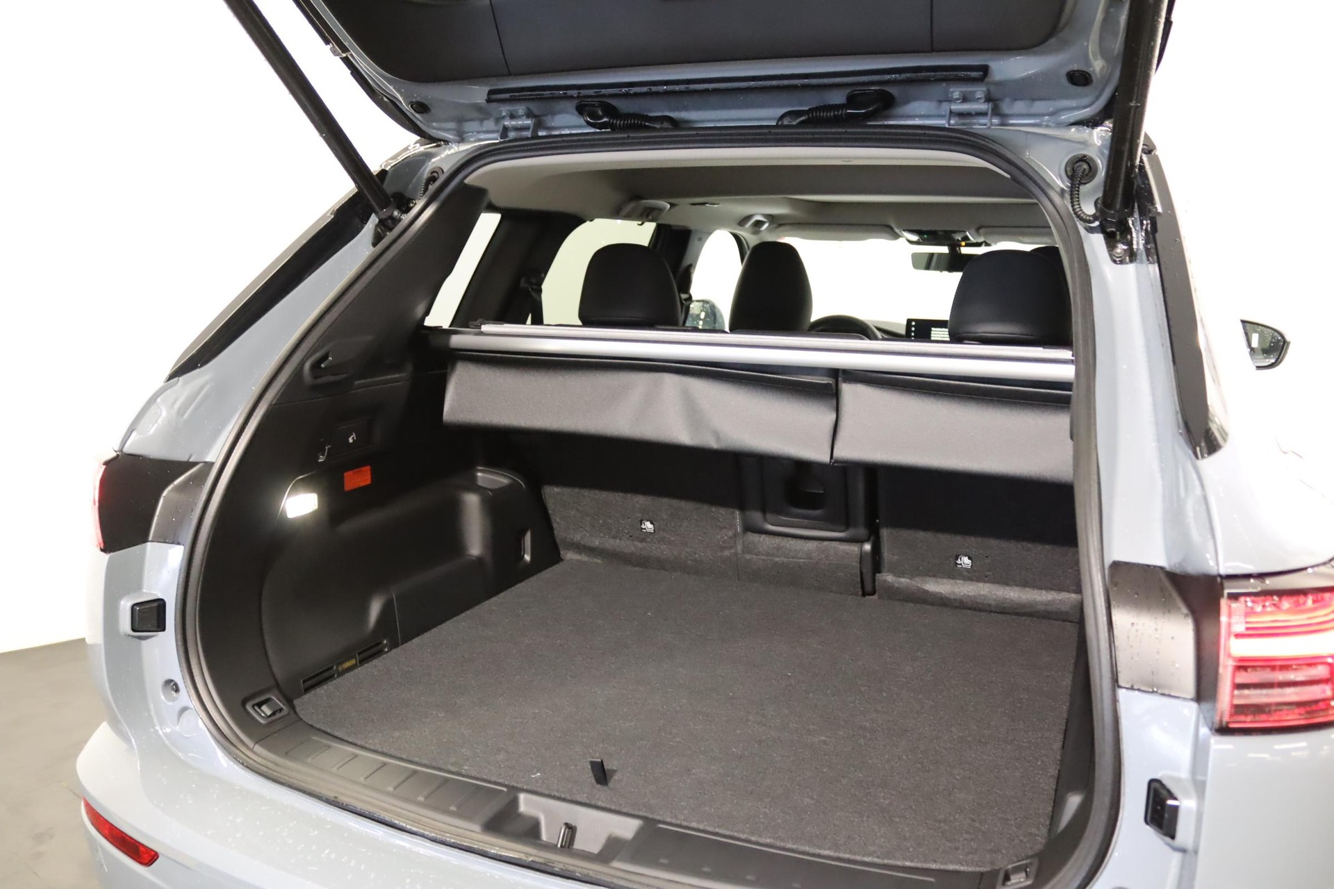 MITSUBISHI Outlander 2.4 PHEV Instyle 4x4-image-2