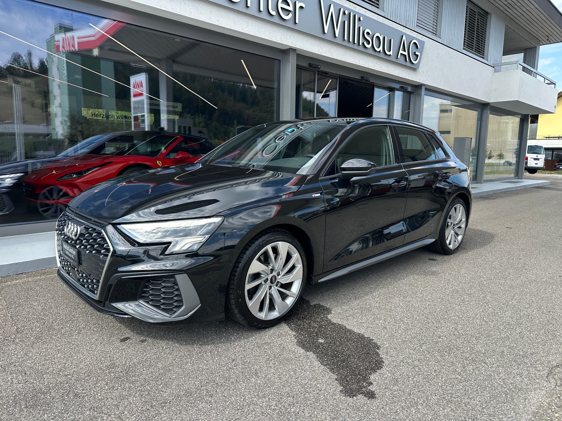 AUDI A3 Sportback 40 TDI S line S-tronic quattro-showroom-element-1