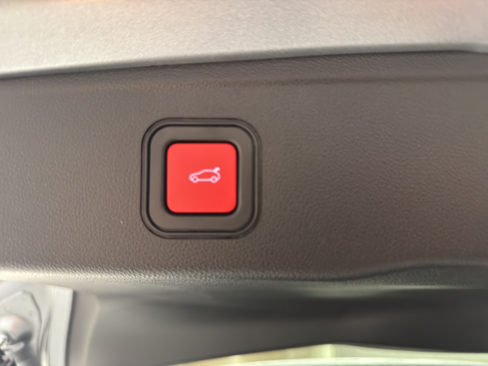 JEEP Avenger 1.2 MHEV 85th Anniversary 4xe-image-11