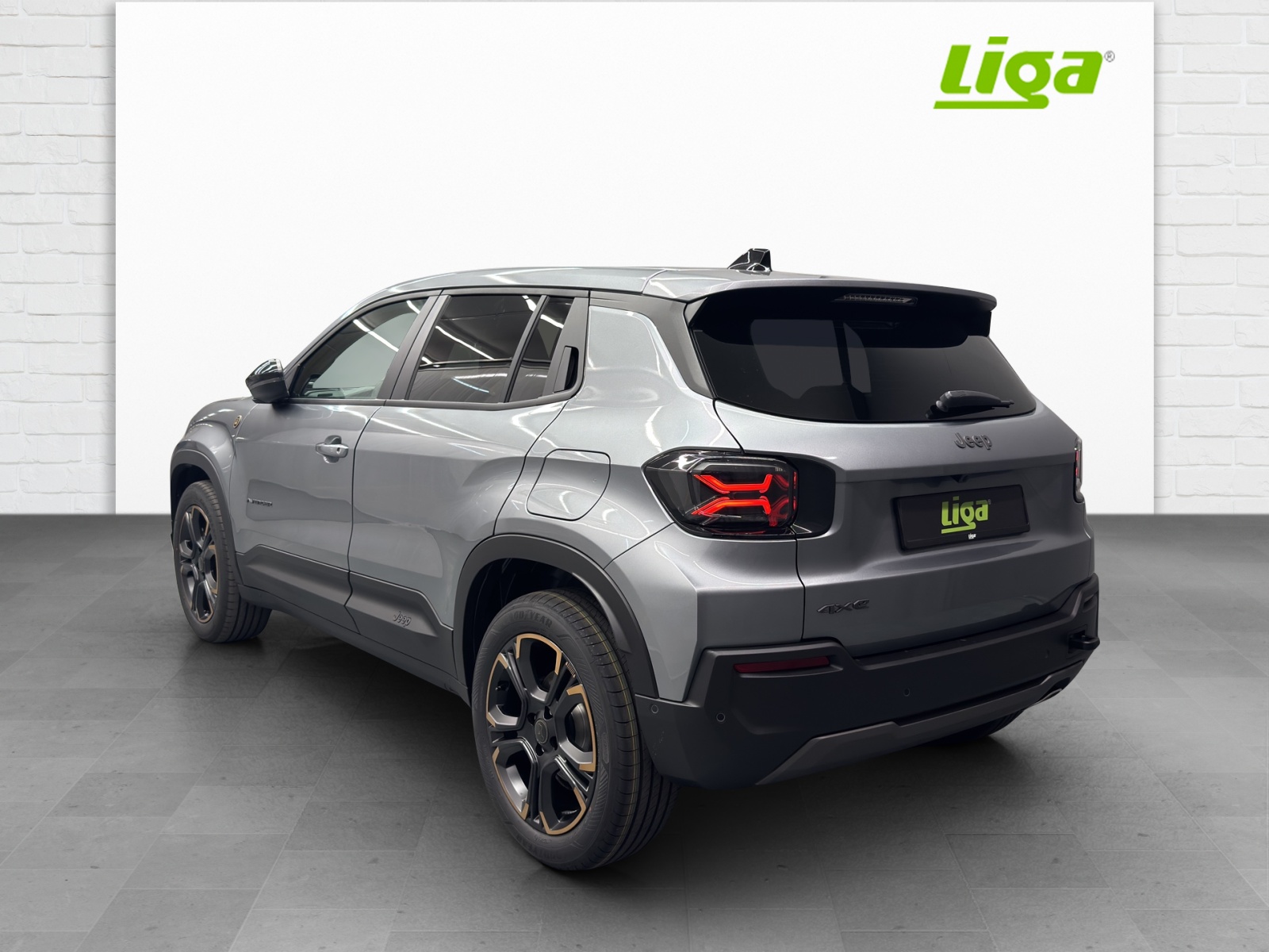 JEEP Avenger 1.2 MHEV 85th Anniversary 4xe-showroom-element-3