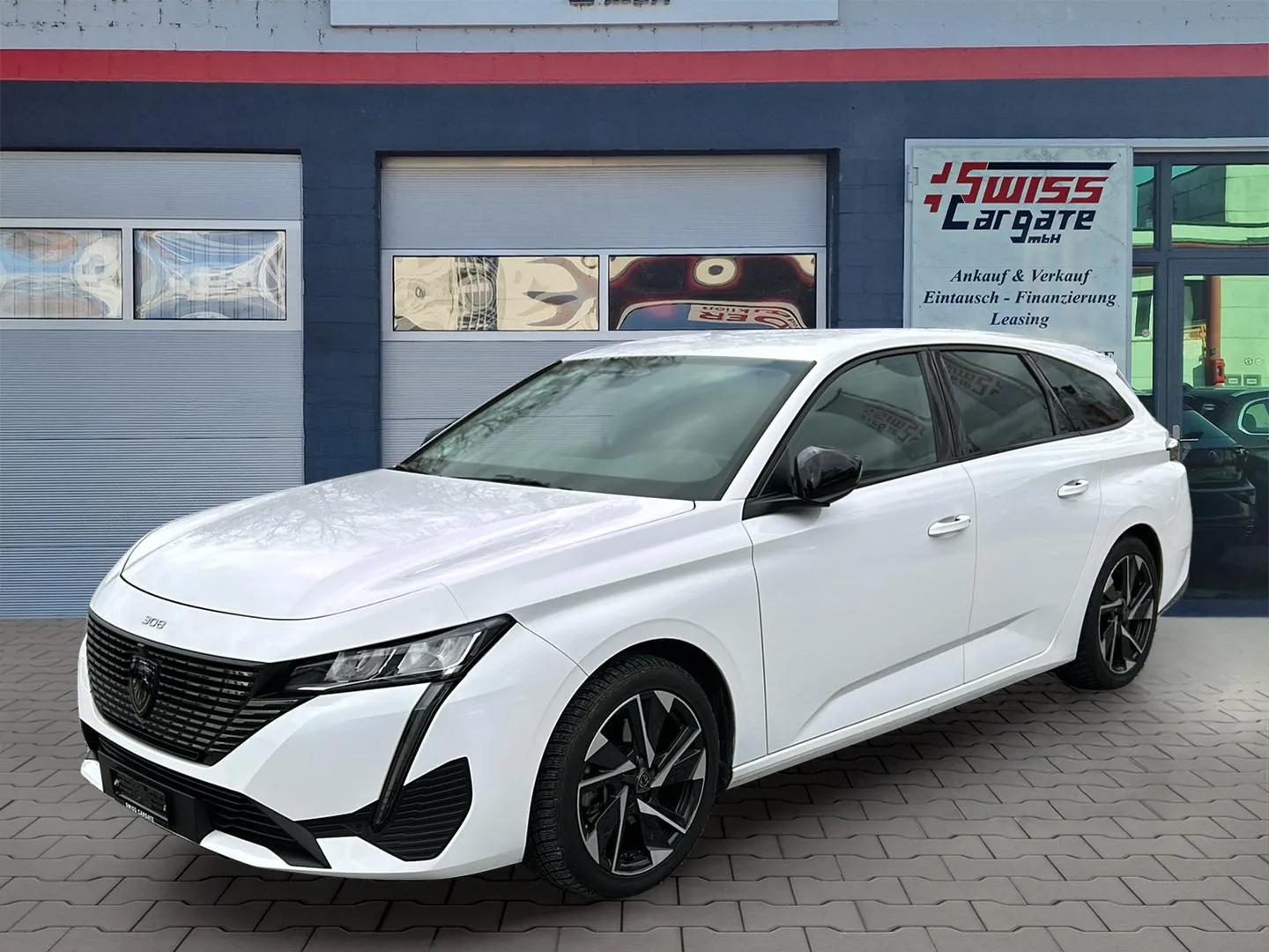 PEUGEOT 308 SW 1.5 BlueHDI Allure EAT8 mit AHK-showroom-element-3