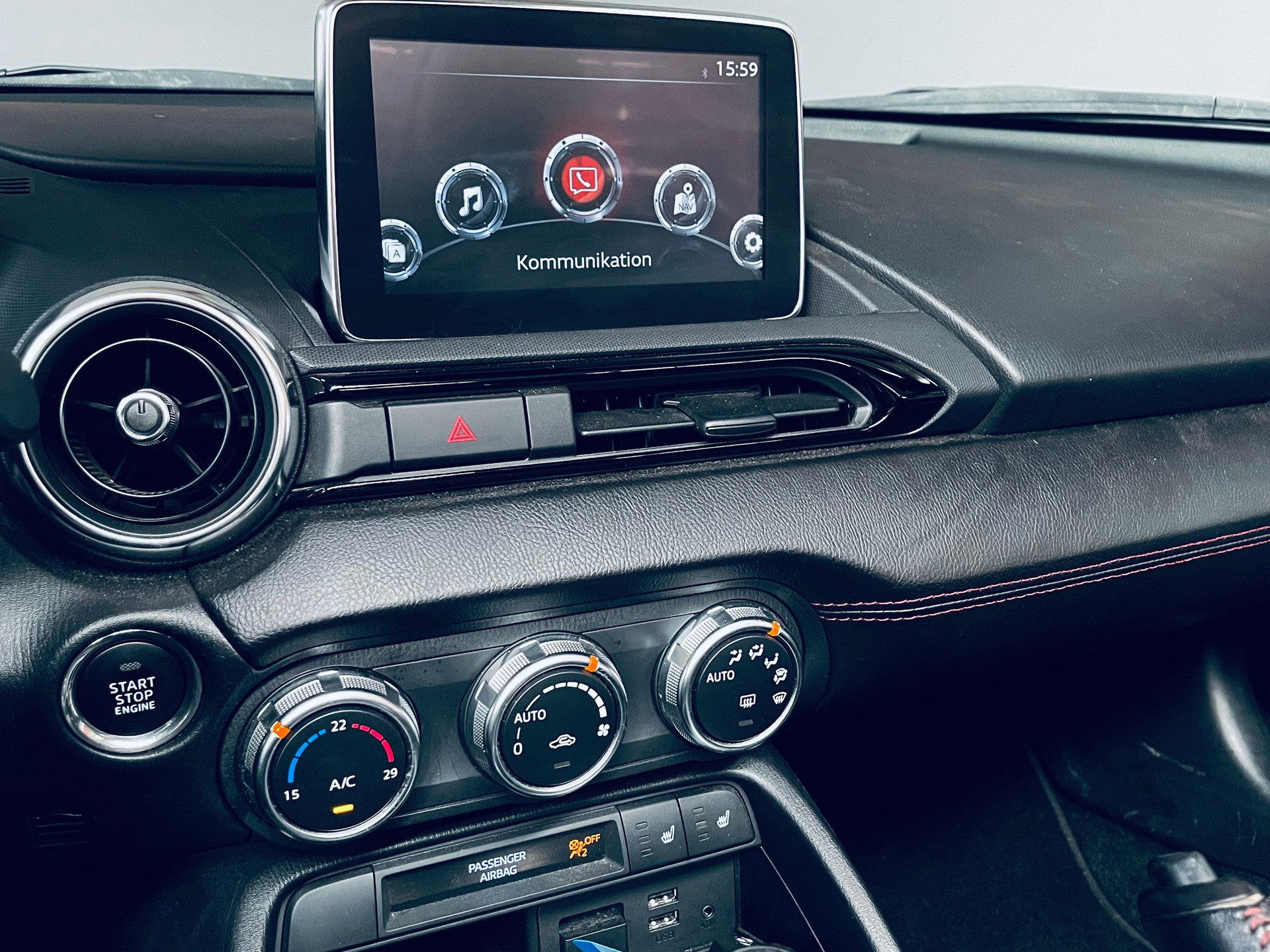 MAZDA MX-5 SKYACTIV-G 160 Revolution-image-18