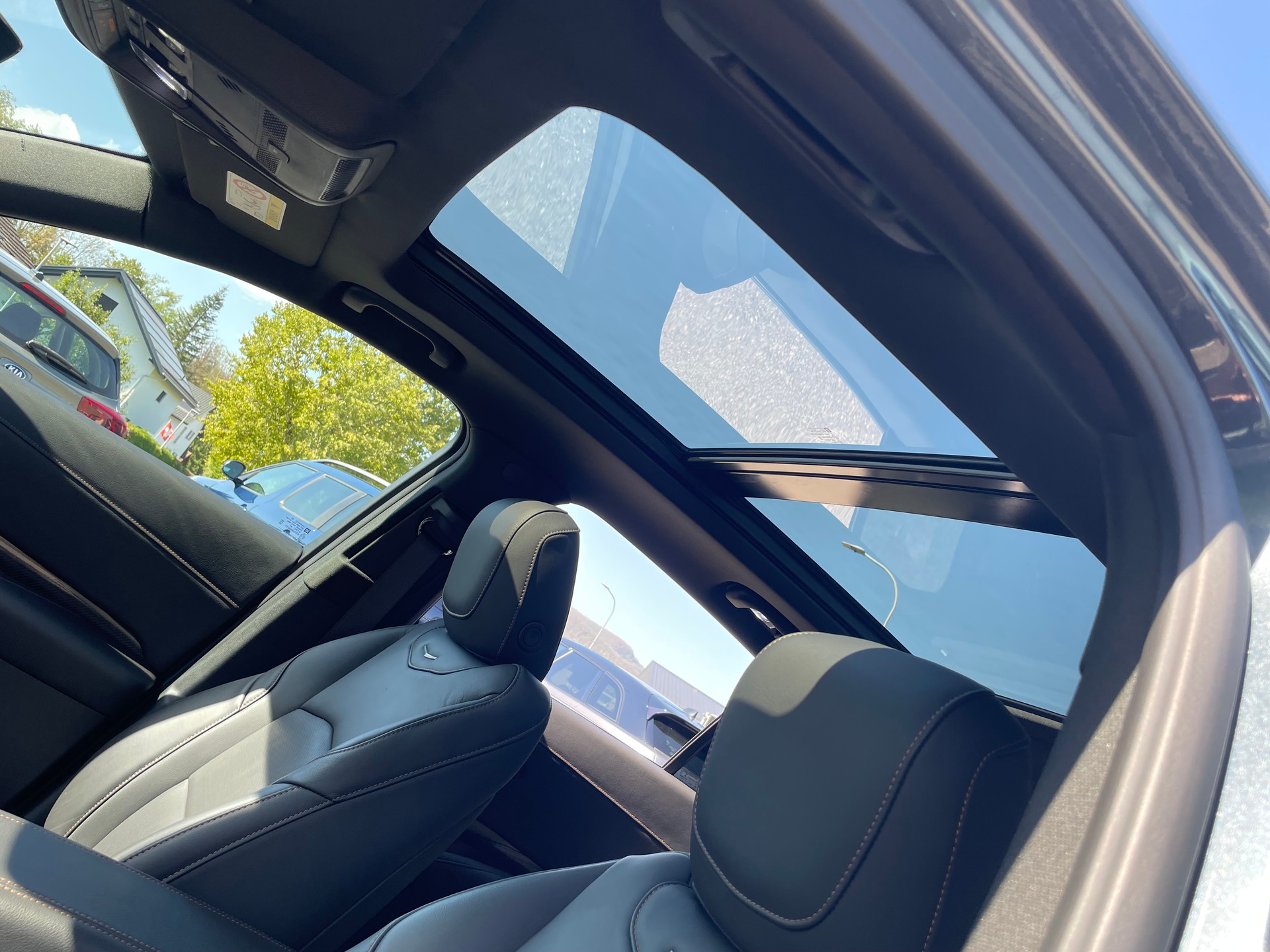 CADILLAC XT4 350D 2.0 Sport AWD Automat-image-14