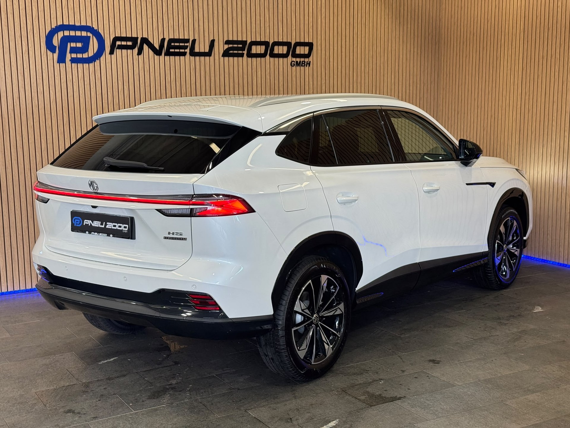 MG HS 1.5 Vollhybrid Luxury-showroom-element-3