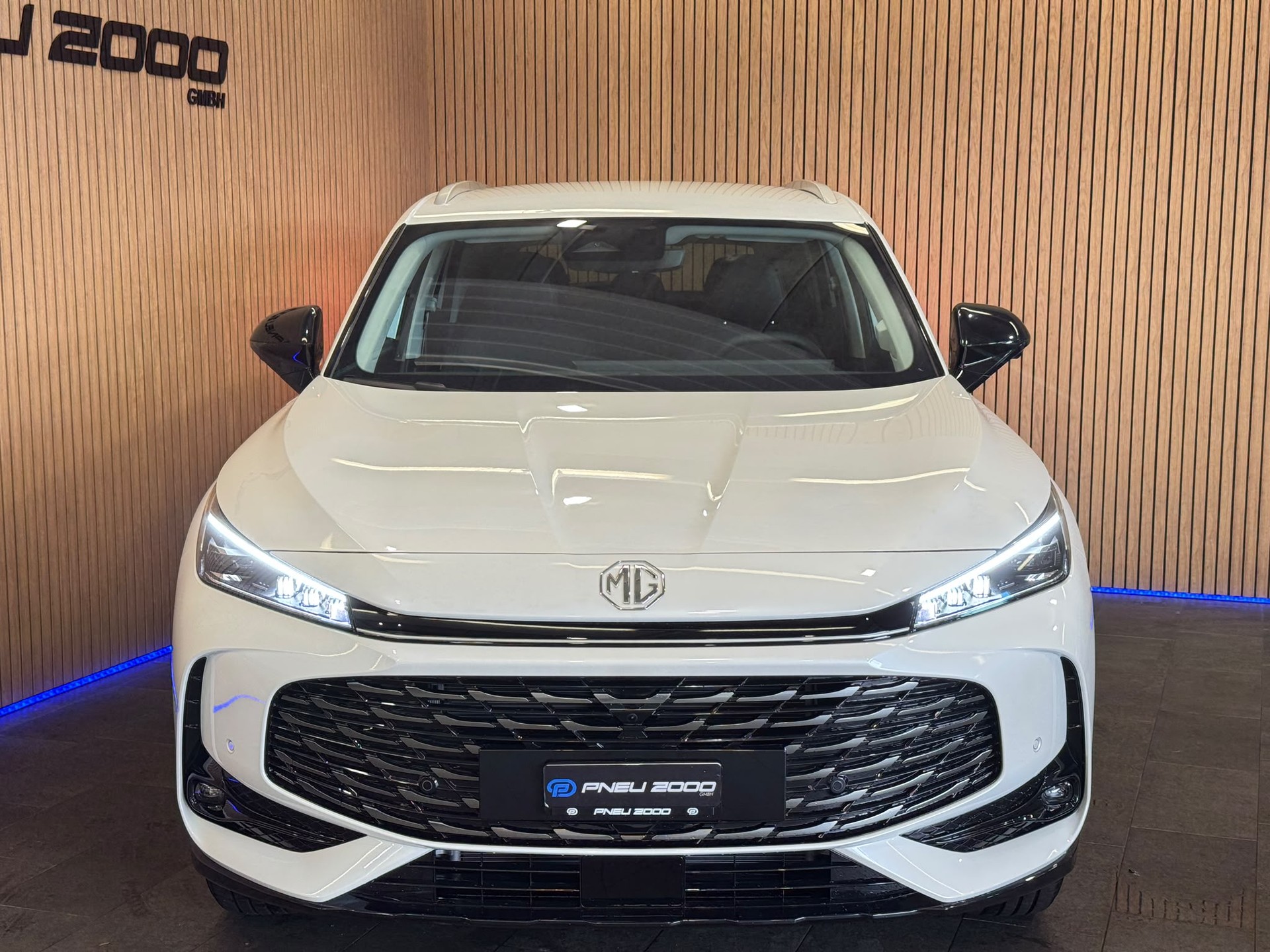 MG HS 1.5 Vollhybrid Luxury-showroom-element-2