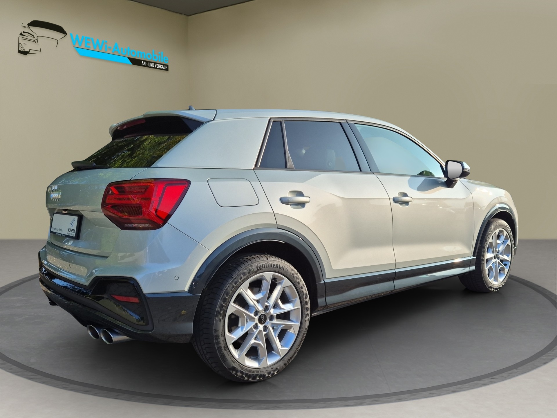 AUDI SQ2 TFSI quattro S-tronic-showroom-element-2