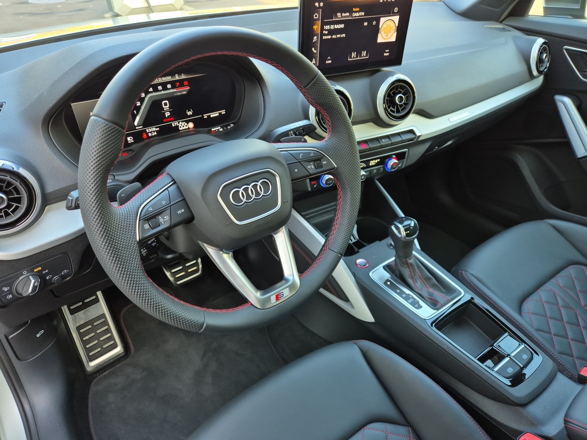 AUDI SQ2 TFSI quattro S-tronic-image-10