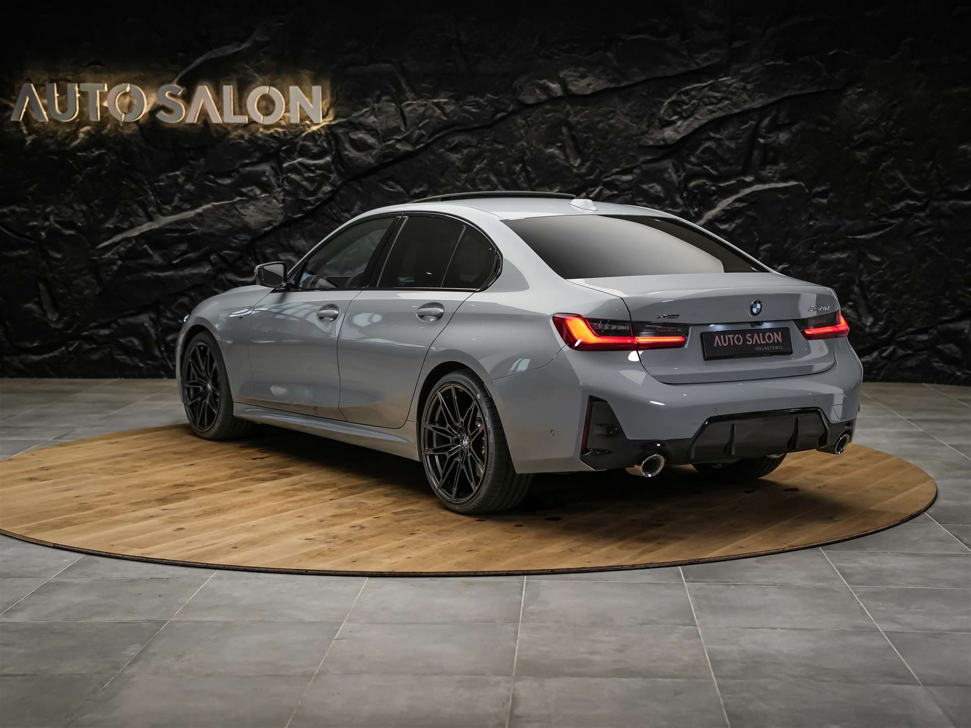 BMW 330d xDrive Steptronic M Sport Pro *Facelift*Werksgarantie*Panorama*Head-Up*AHK*-showroom-element-2