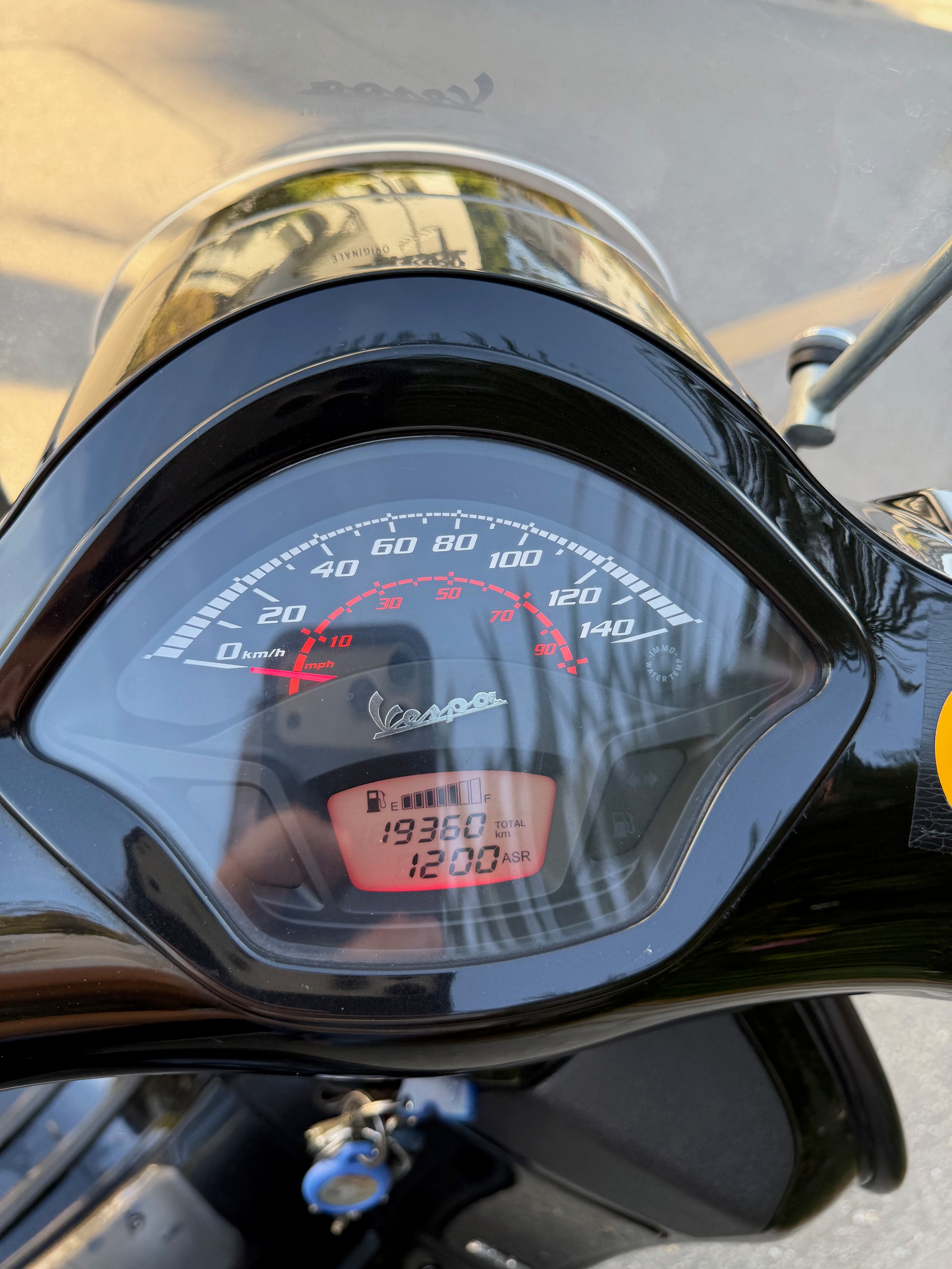 PIAGGIO Vespa GTS 125 i.e ABS-image-7