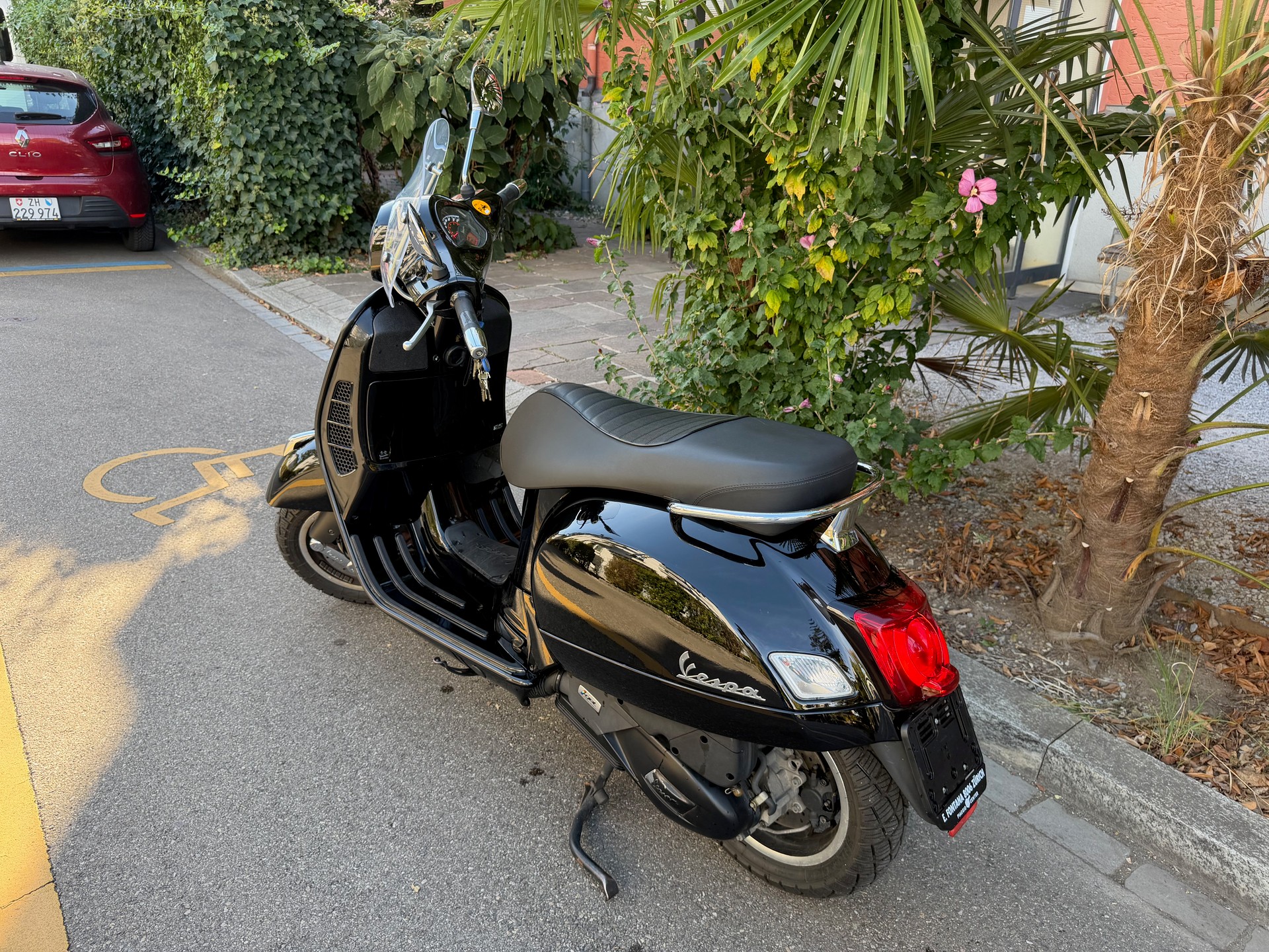 PIAGGIO Vespa GTS 125 i.e ABS-image-3