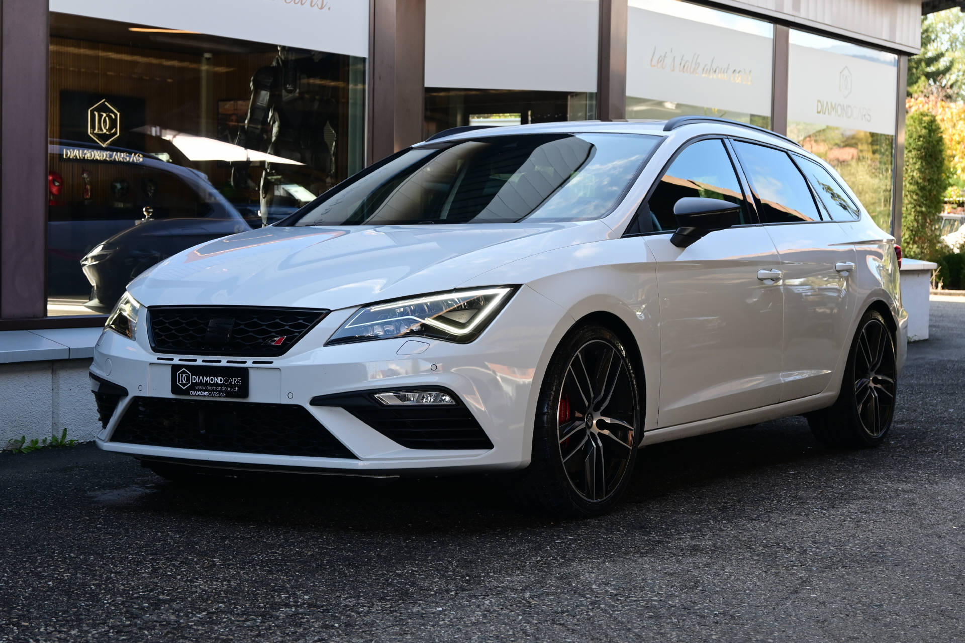 SEAT Leon ST 2.0 TSI 300 Cupra 4Drive DSG
