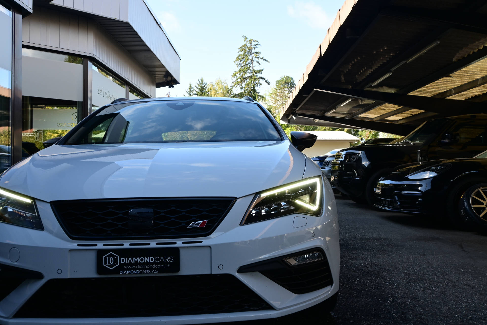 SEAT Leon ST 2.0 TSI 300 Cupra 4Drive DSG-showroom-element-3