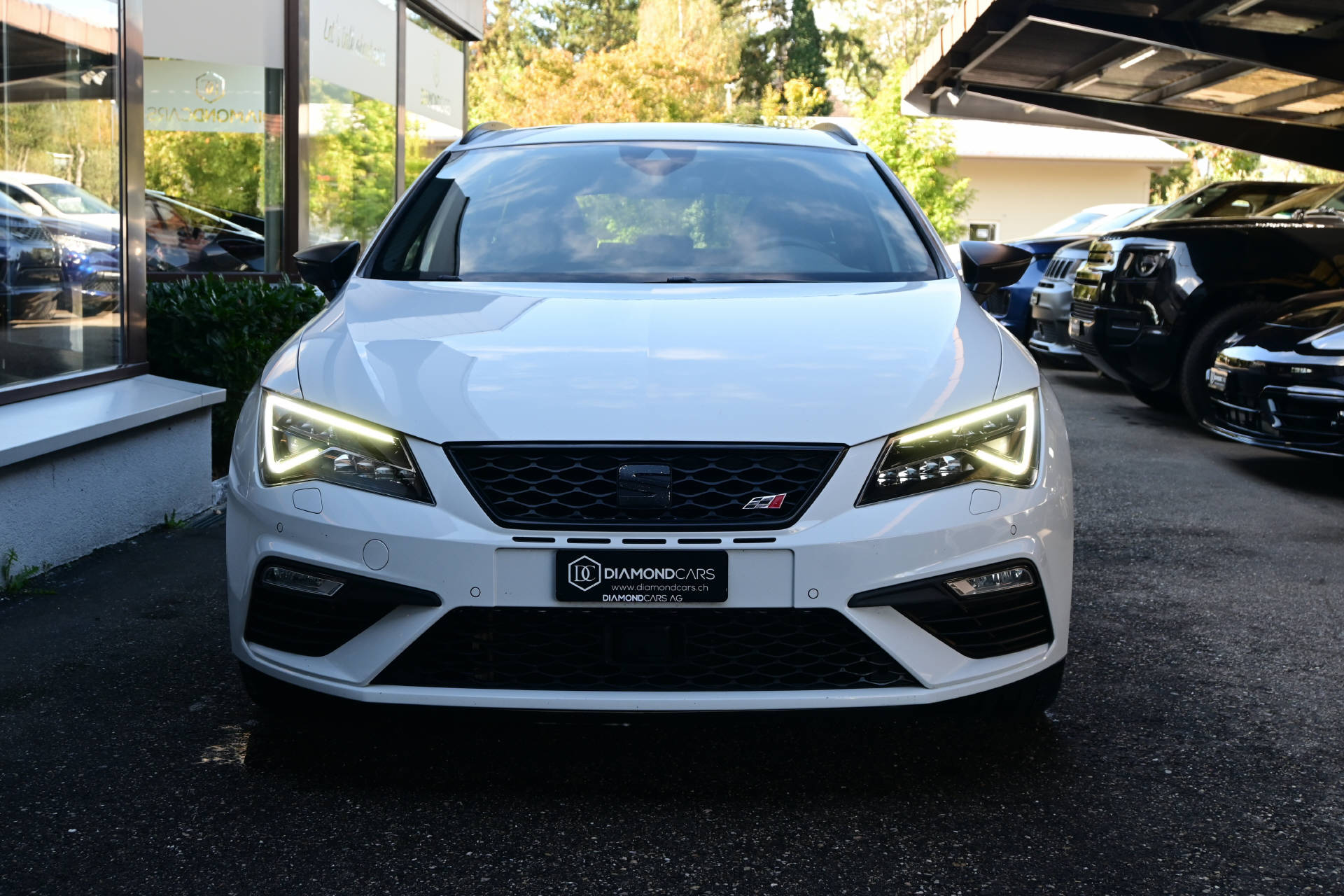 SEAT Leon ST 2.0 TSI 300 Cupra 4Drive DSG-showroom-element-1