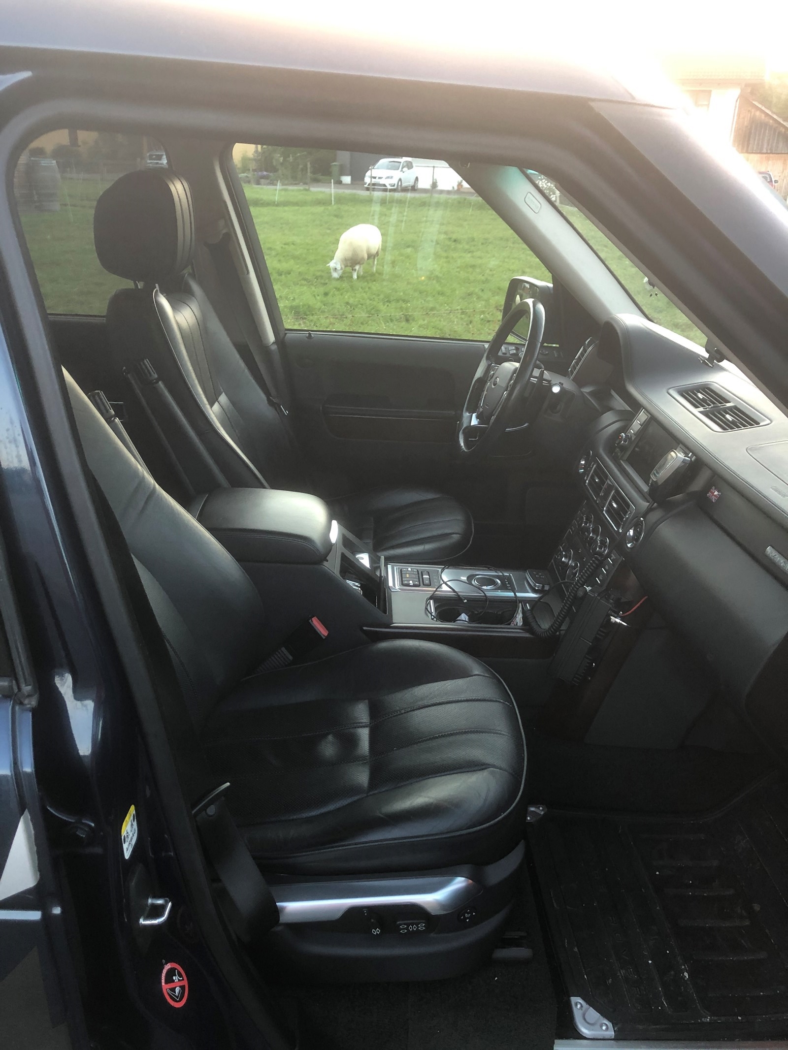 LAND ROVER Range Rover 4.4 TDV8 Automatic-image-4