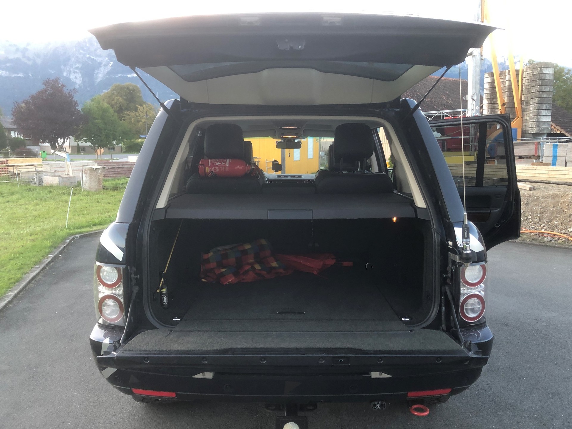 LAND ROVER Range Rover 4.4 TDV8 Automatic-image-3