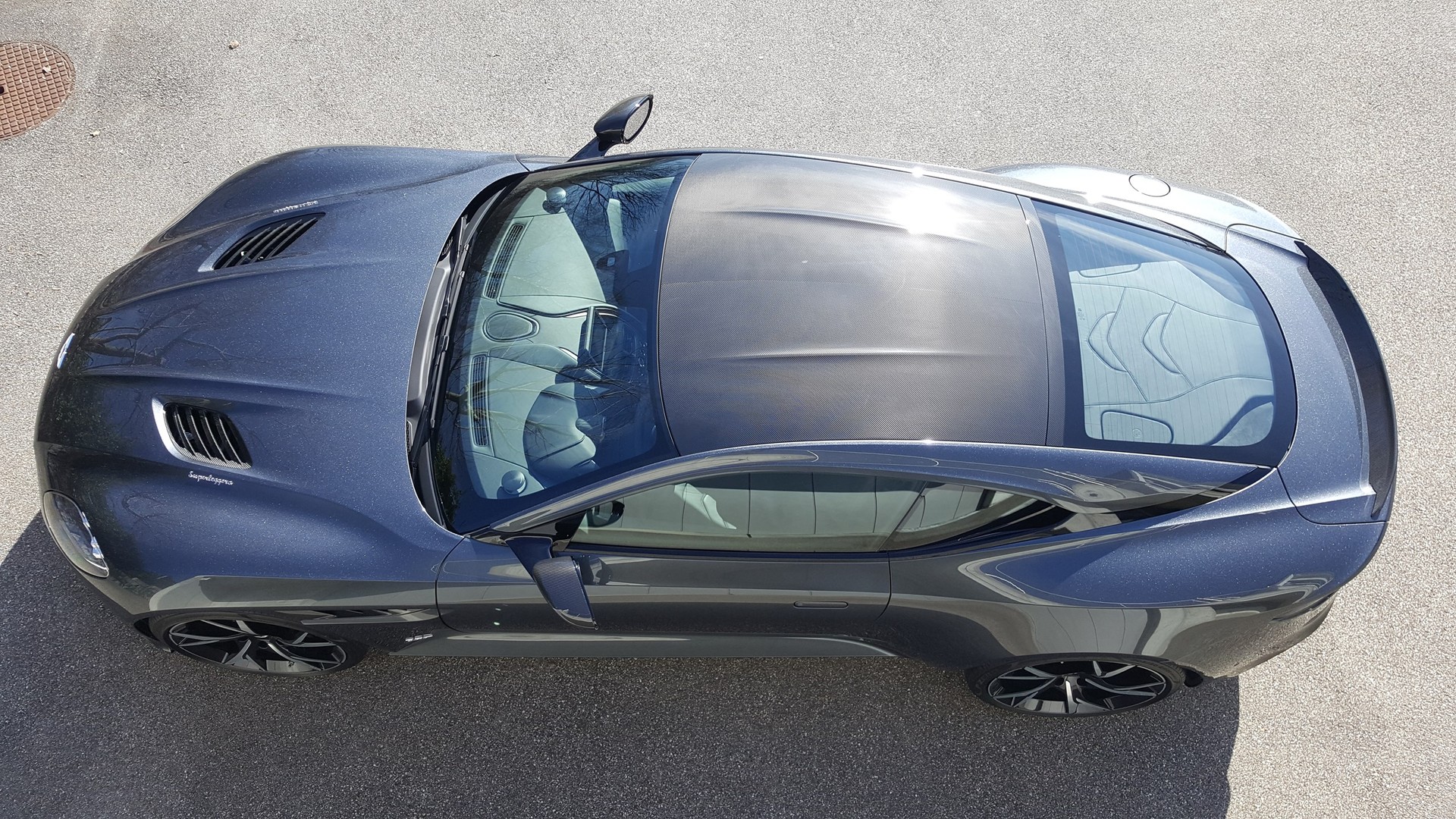 ASTON MARTIN DBS Coupé Superleggera-image-10