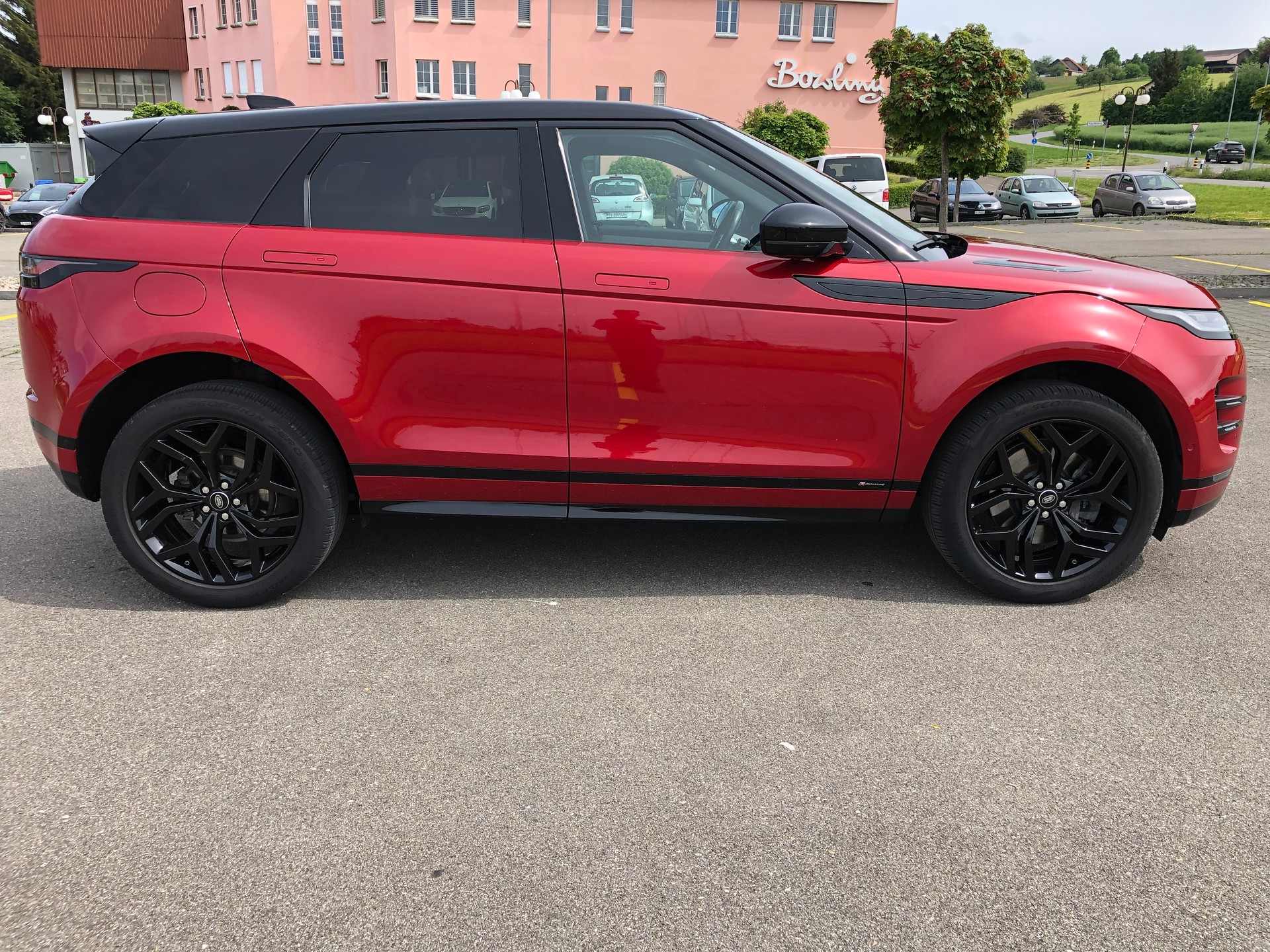 LAND ROVER Range Rover Evoque R-Dynamic P 250 AT9-image-6