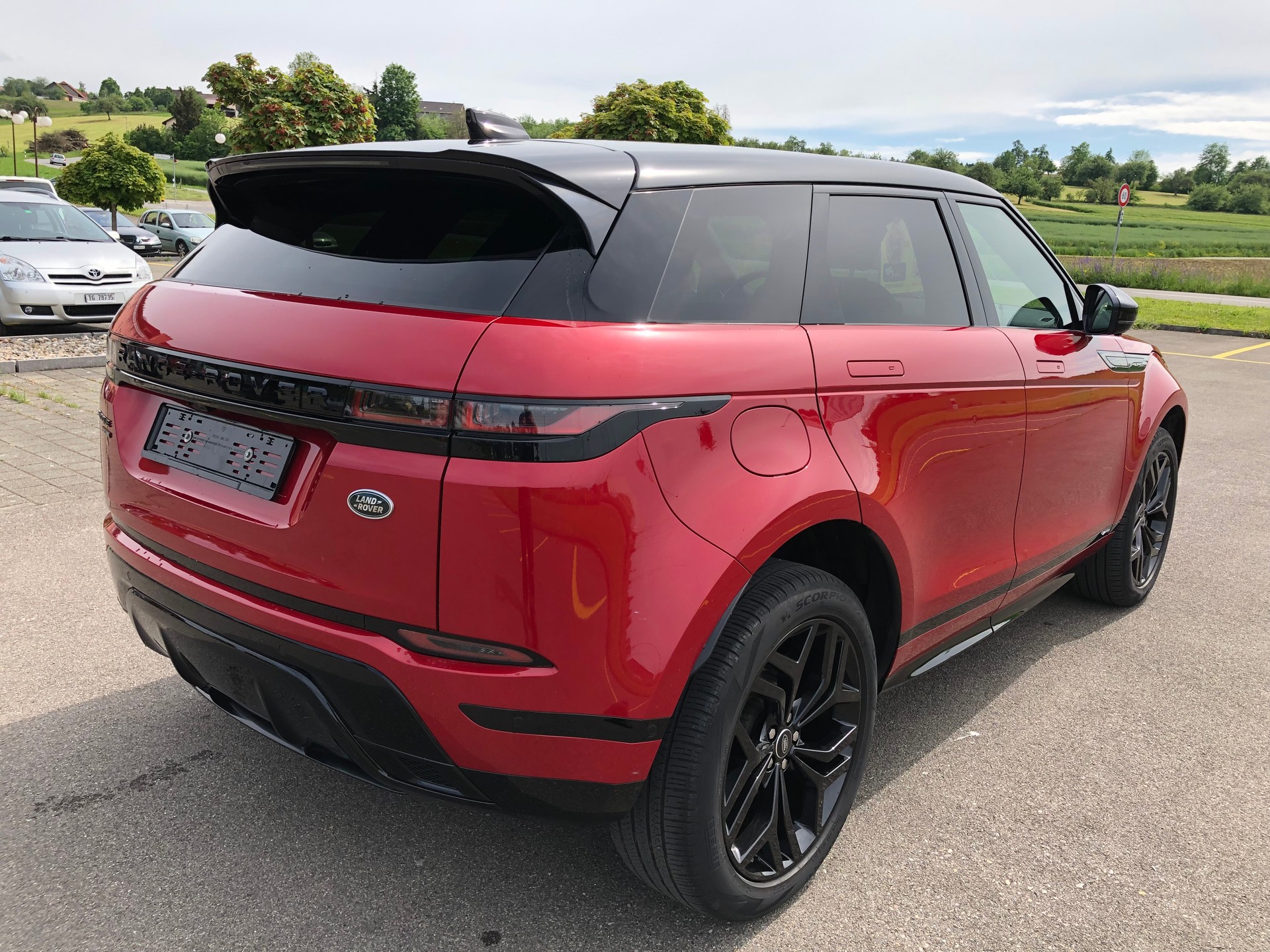 LAND ROVER Range Rover Evoque R-Dynamic P 250 AT9-image-5