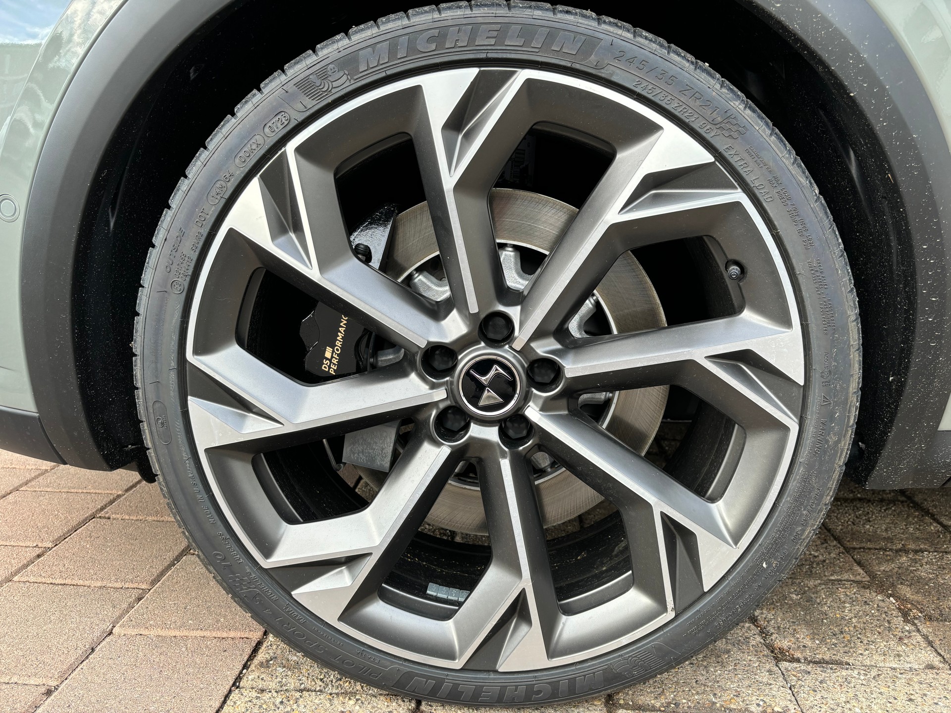 DS AUTOMOBILES DS7 1.6 E-Tense Rivoli 4x4-image-9