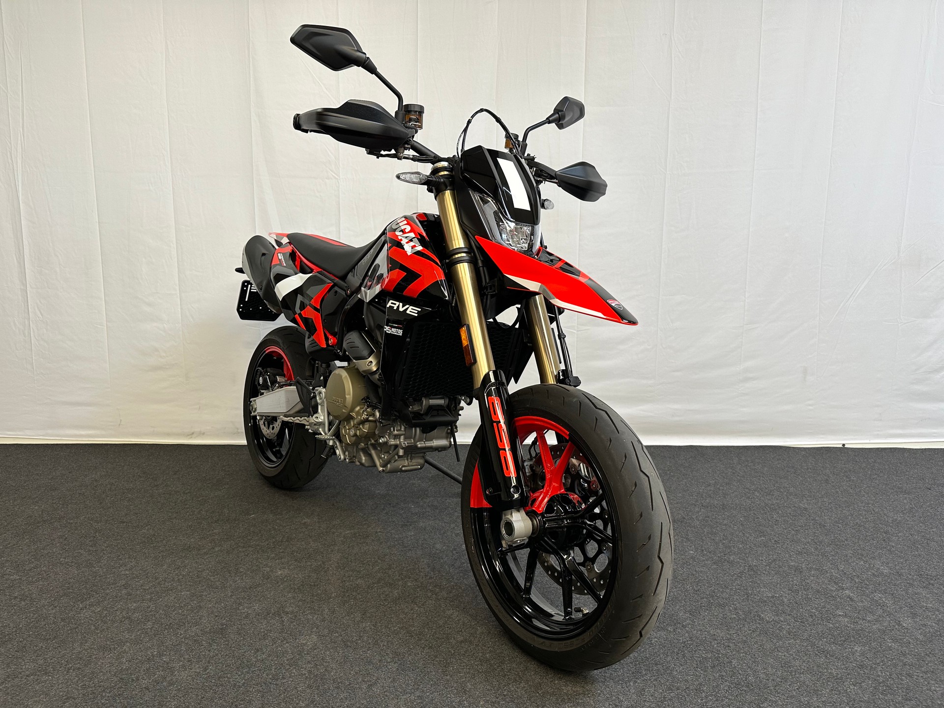 DUCATI Hypermotard 698 Mono RVE-image-1