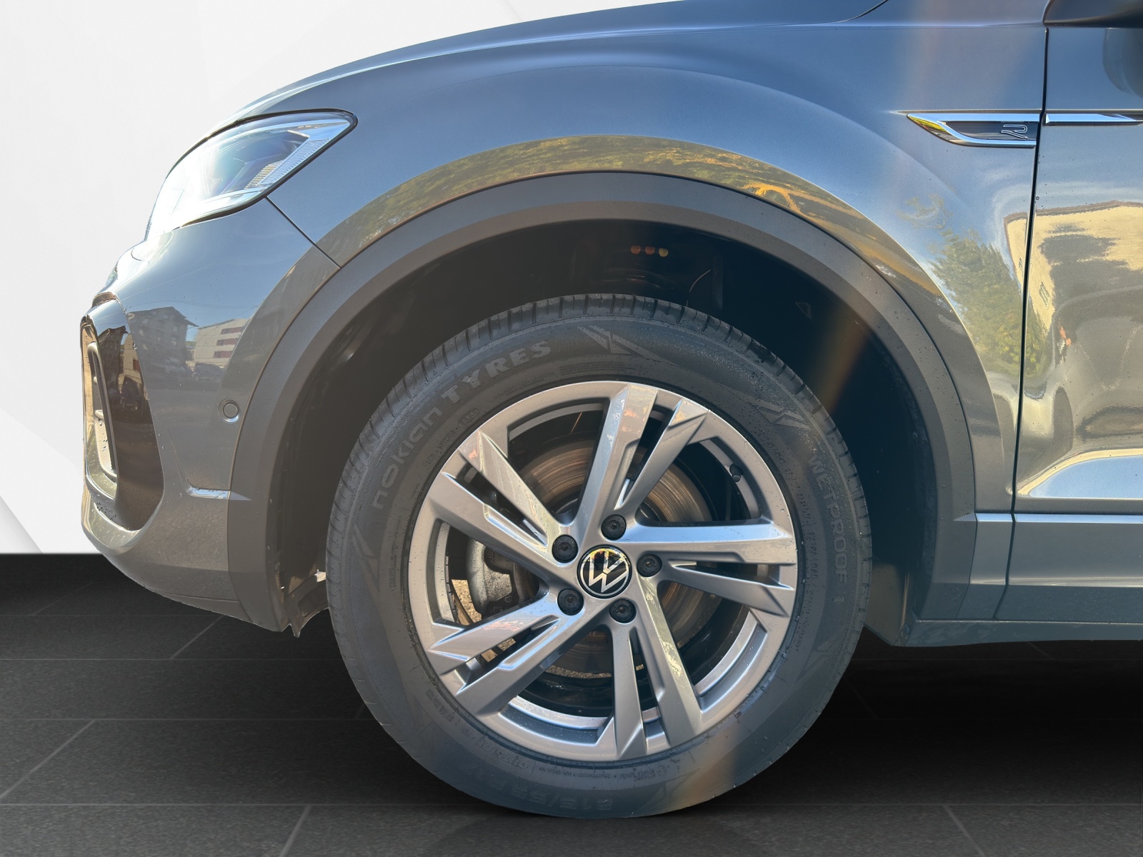 VW T-Roc 2.0 TSI R-Line DSG 4Motion-image-16