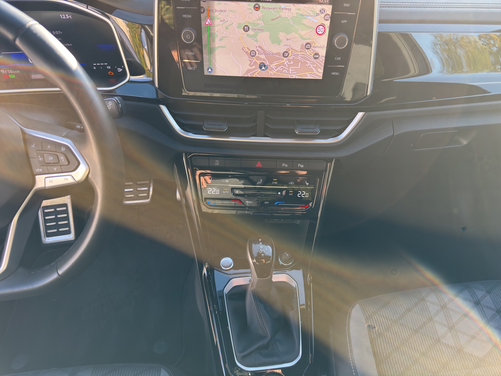 VW T-Roc 2.0 TSI R-Line DSG 4Motion-image-14