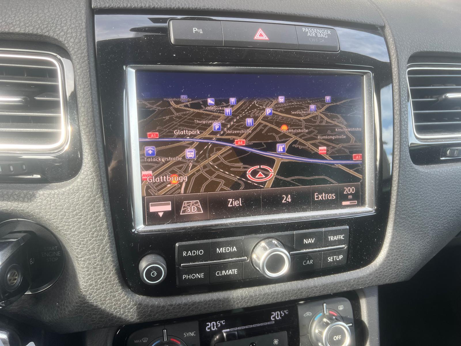 VW Touareg 3.0 TDI BlueMotion Technology Tiptronic-image-10
