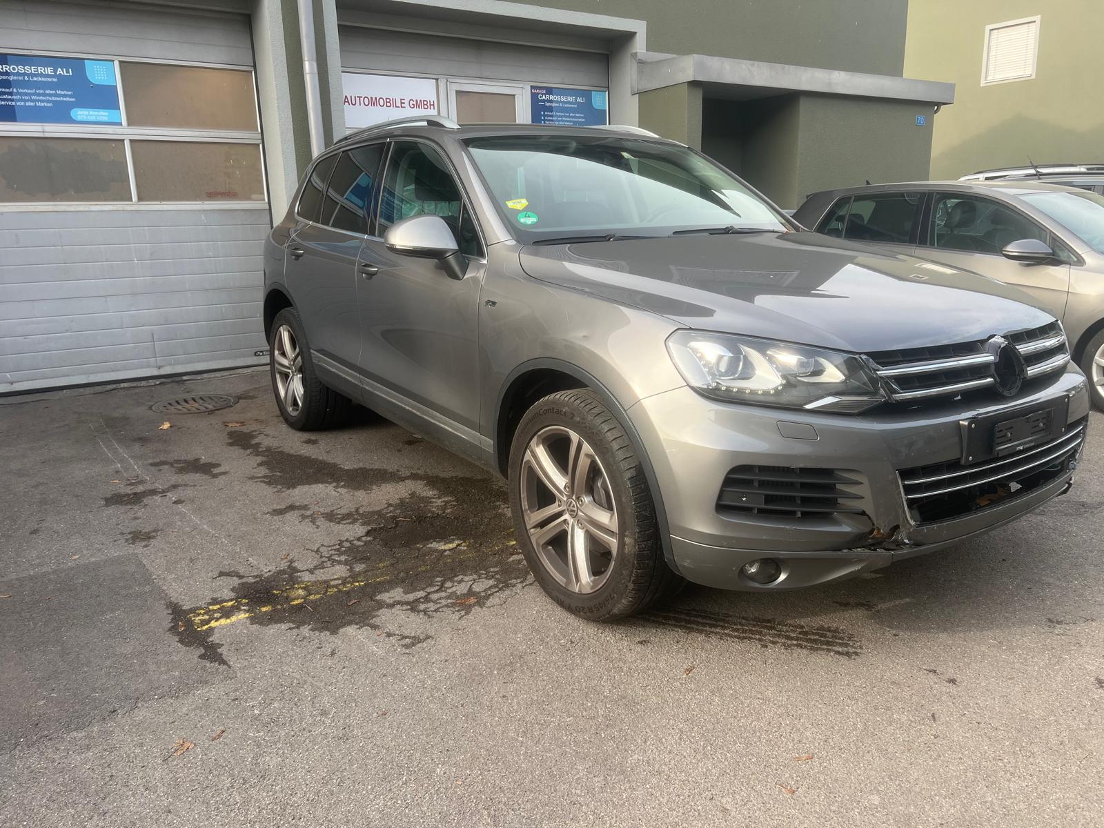 VW Touareg 3.0 TDI BlueMotion Technology Tiptronic-image-1