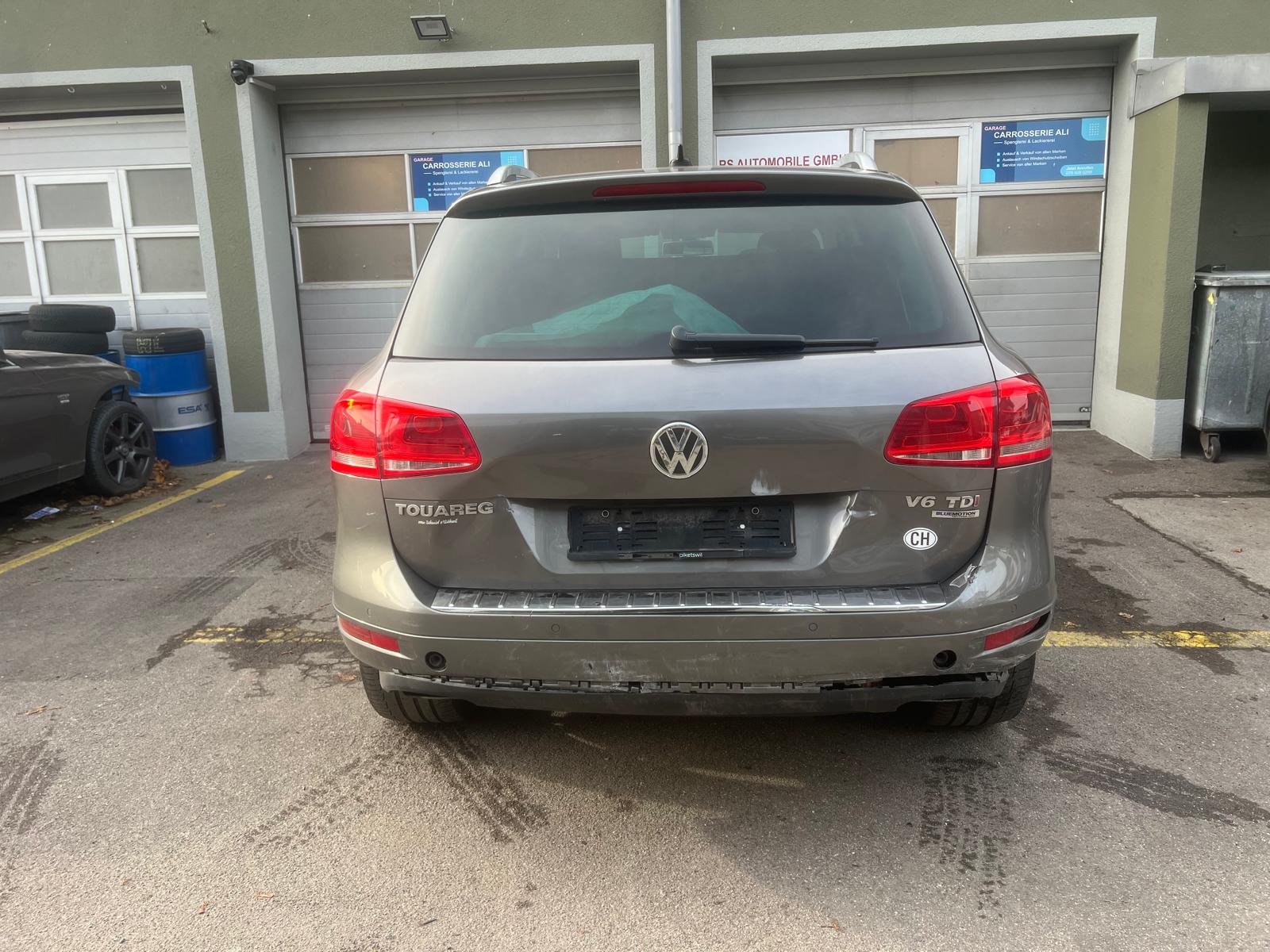 VW Touareg 3.0 TDI BlueMotion Technology Tiptronic-image-5