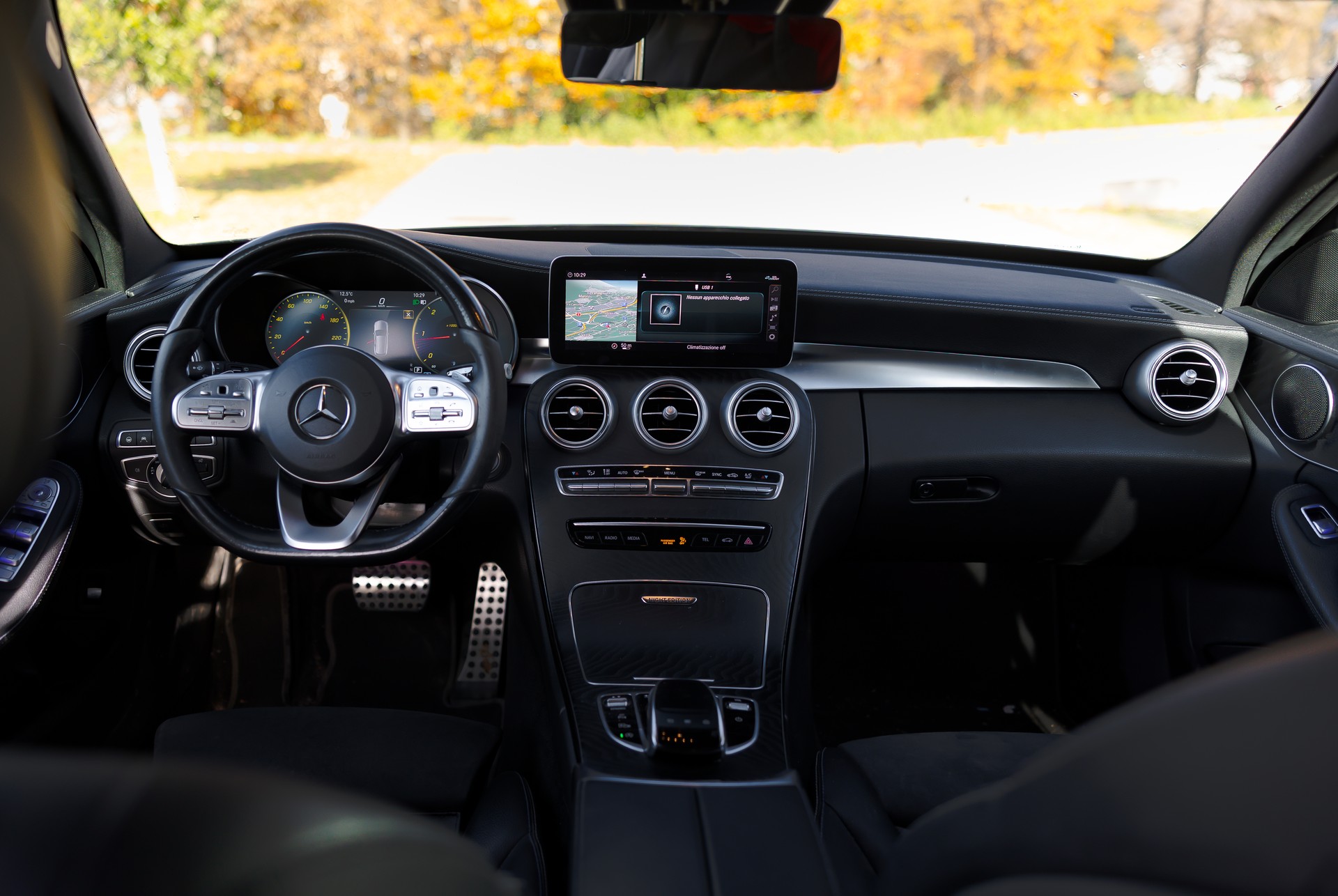 MERCEDES-BENZ C 220 d Swiss Star AMG Line 4M 9G-Tronic-image-3