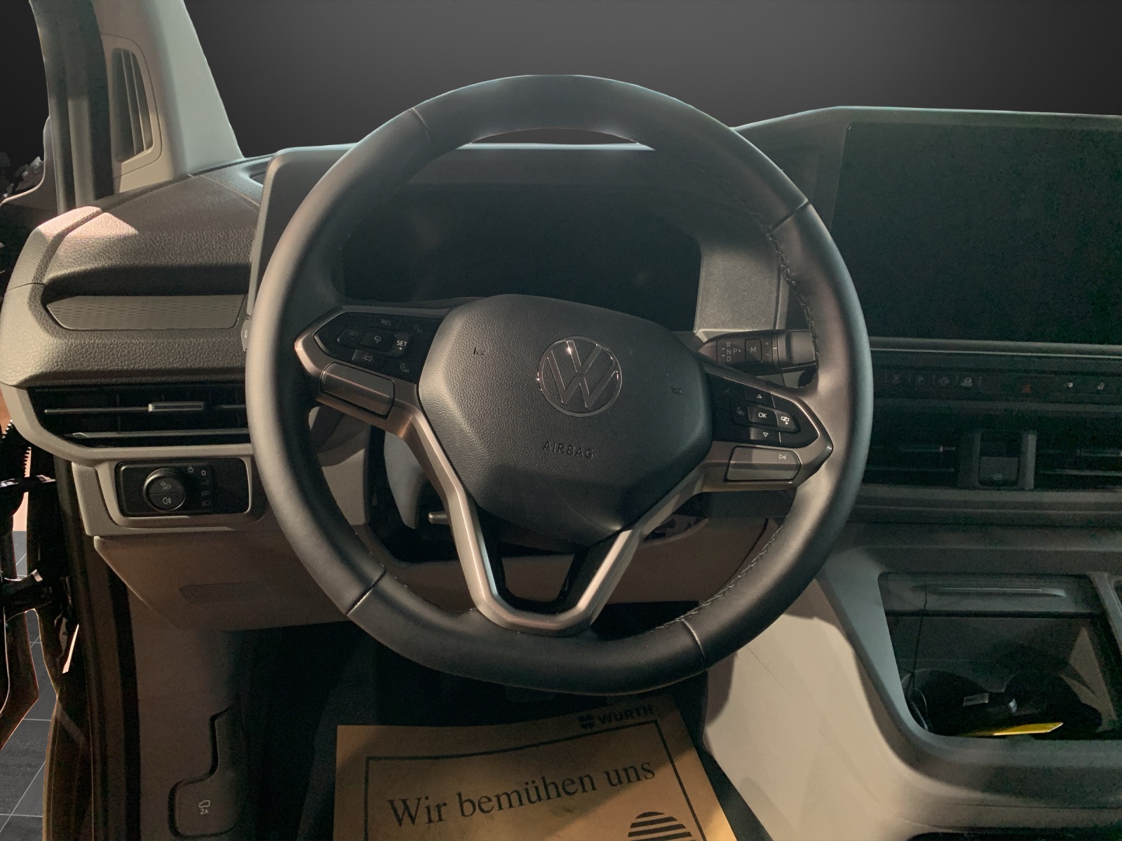 VW Transporter Plus 2.0 TDI Edition 4Motion Automat-image-8