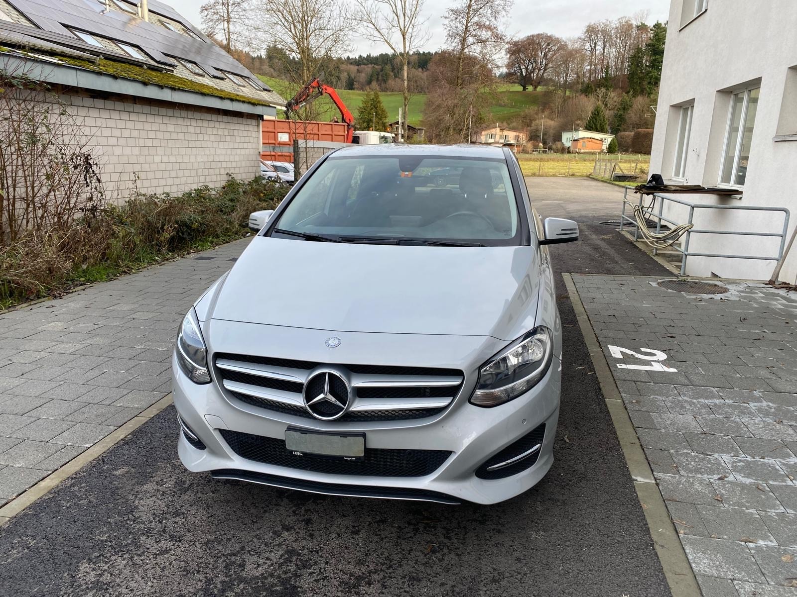 MERCEDES-BENZ B 220 4Matic 7G-DCT-image-8
