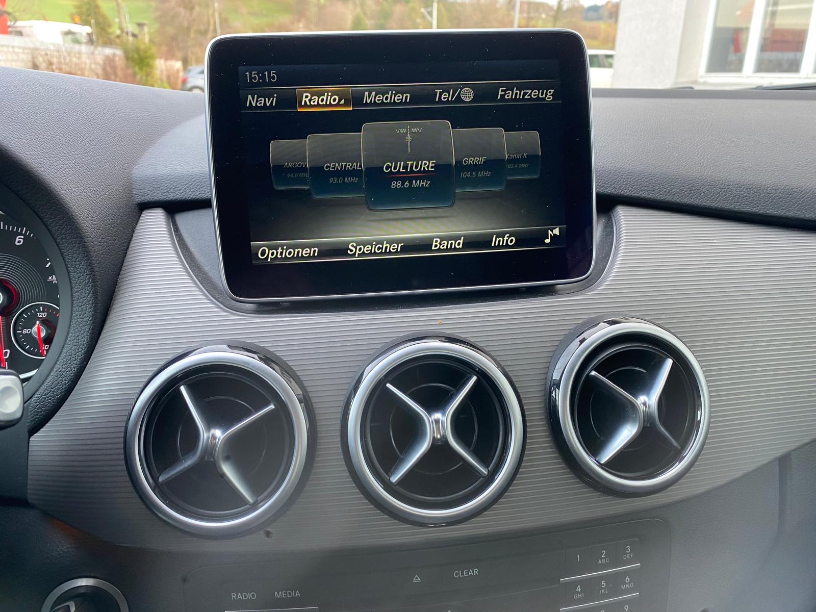 MERCEDES-BENZ B 220 4Matic 7G-DCT-image-13