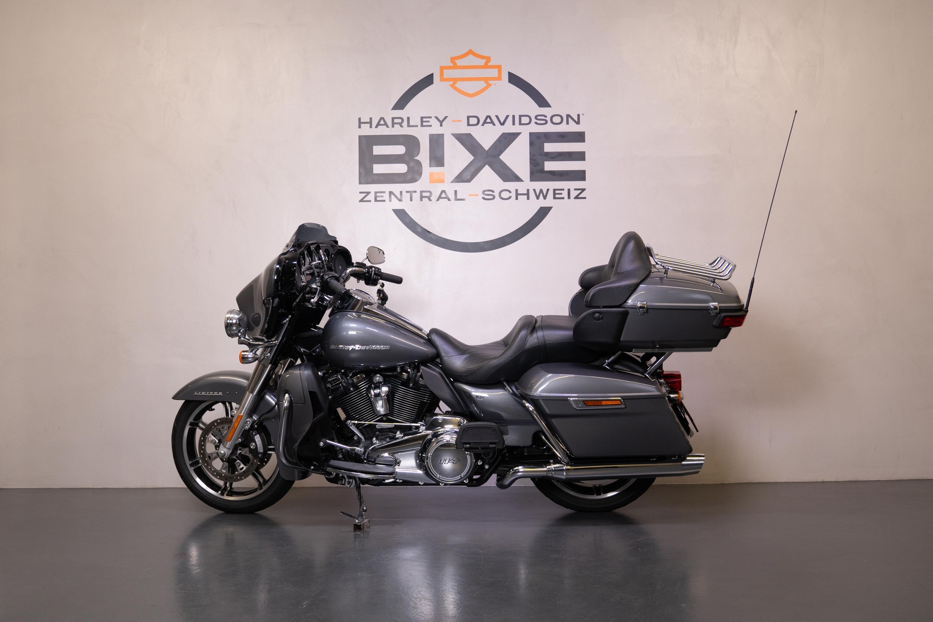 HARLEY-DAVIDSON FLHTK Electra Glide Ultra Limited 114-image-1