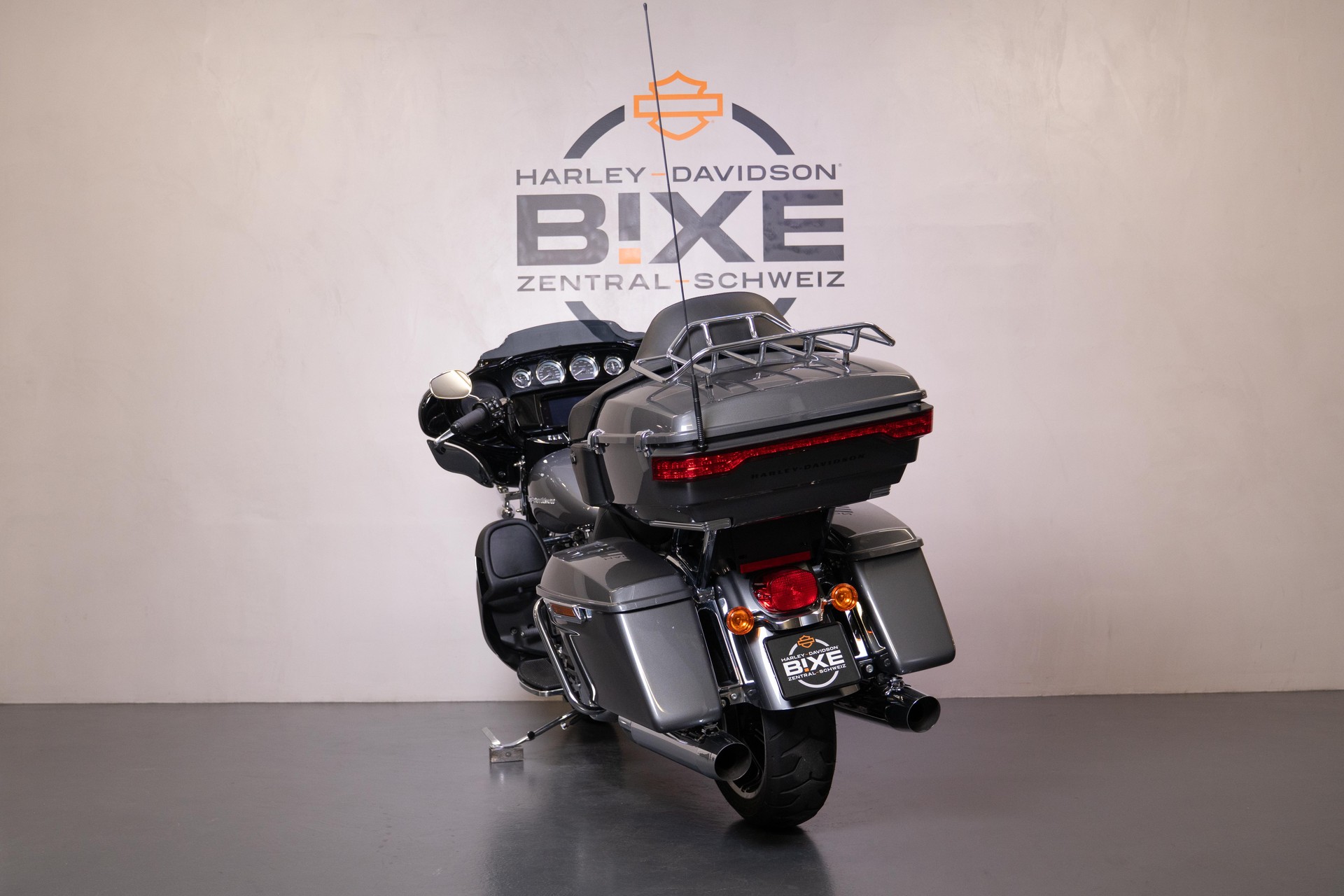HARLEY-DAVIDSON FLHTK Electra Glide Ultra Limited 114-image-3