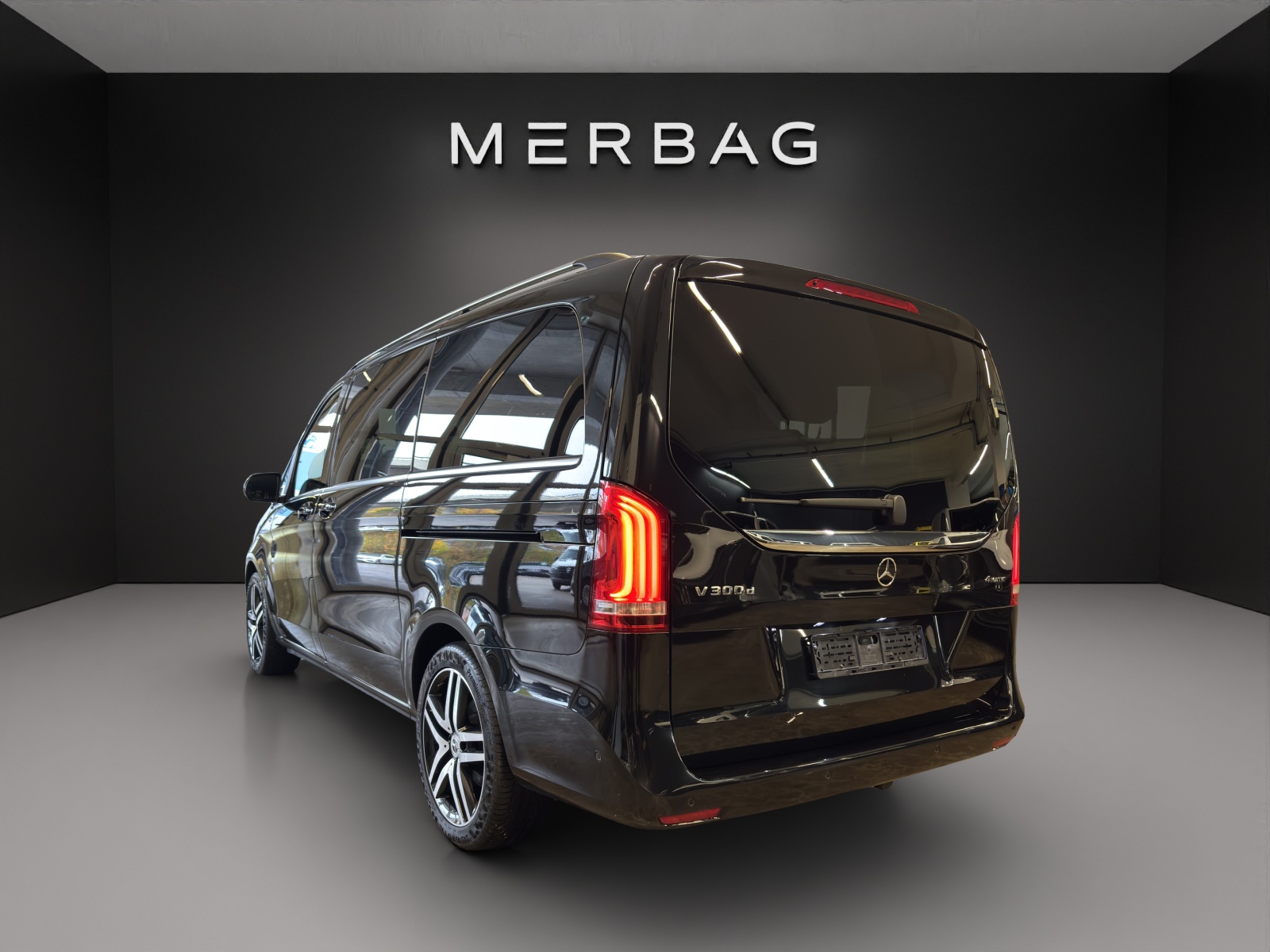 MERCEDES-BENZ V 300 d lang Avantgarde 4Matic 9G-Tronic-image-3