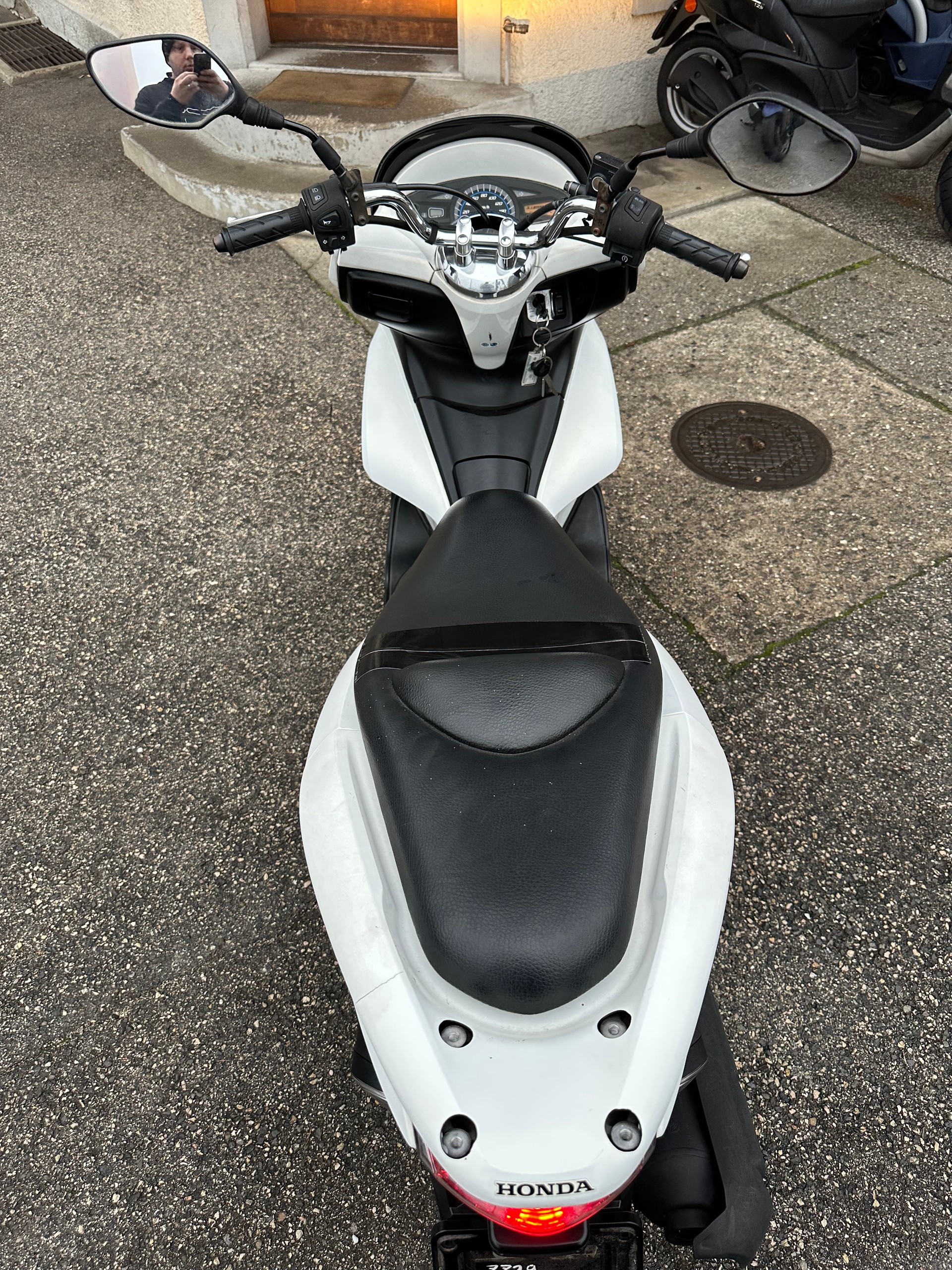 HONDA PCX 125 i-image-6