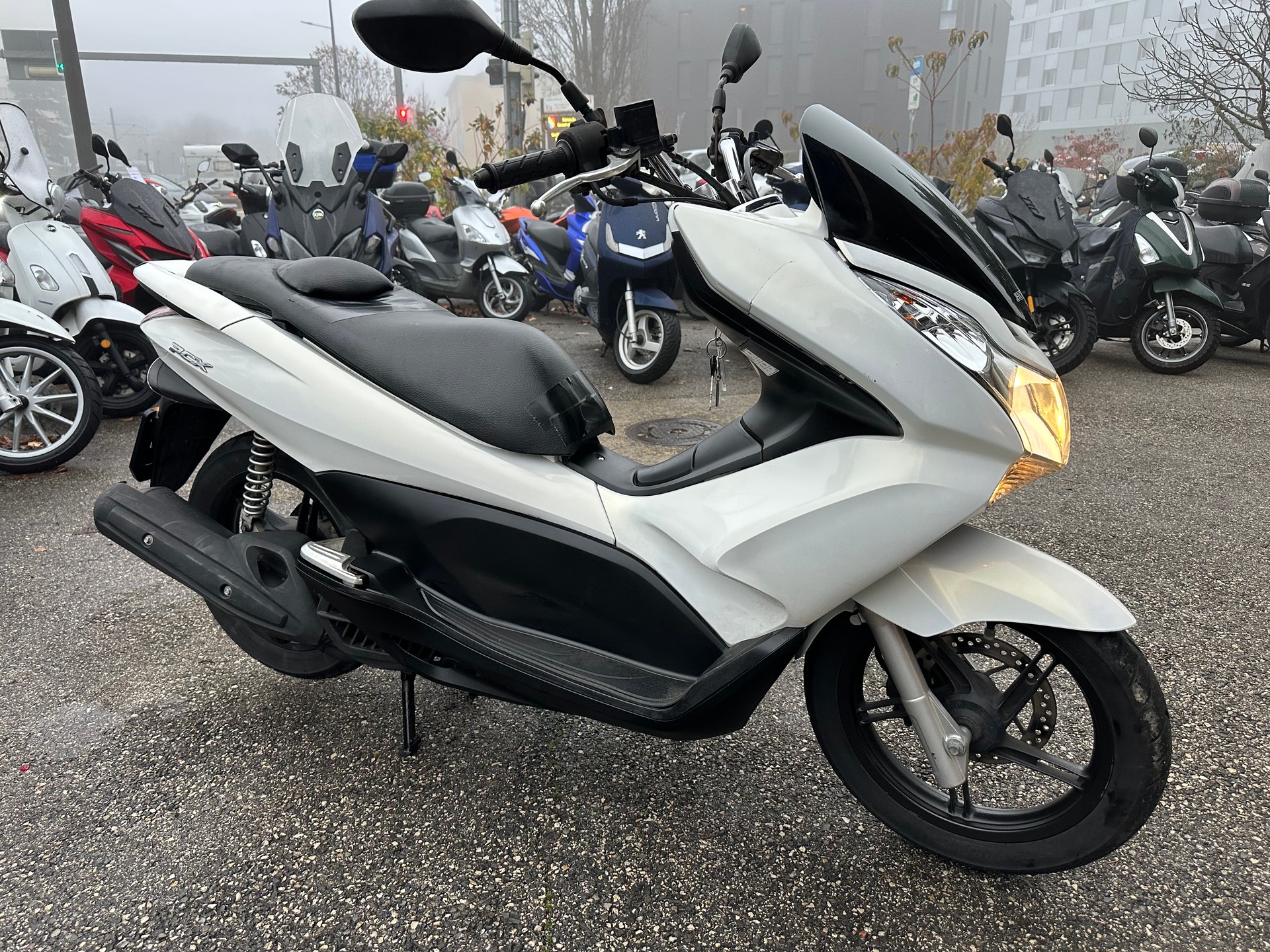 HONDA PCX 125 i-image-0
