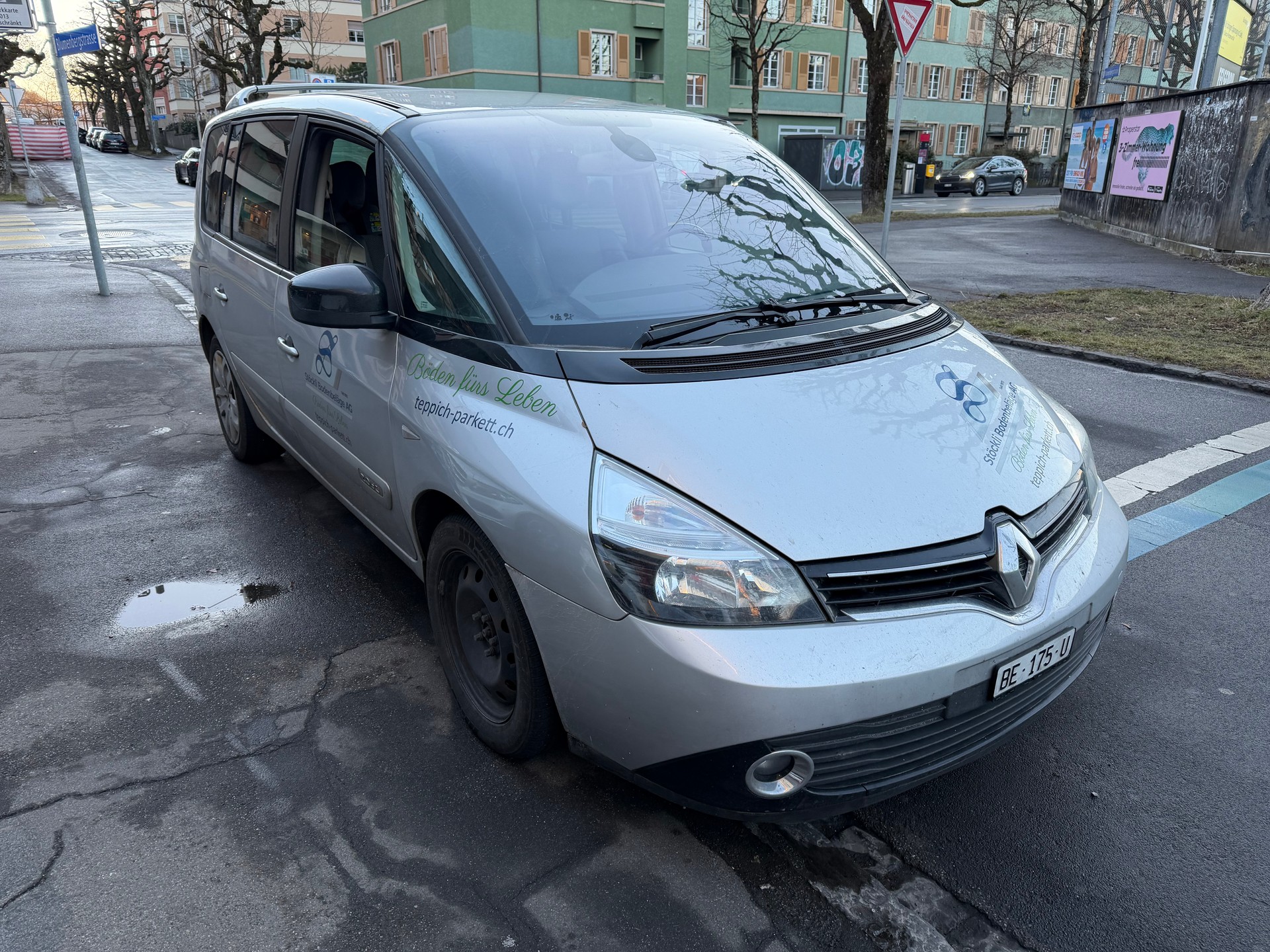 RENAULT Espace 2.0 dCi Dynamique Automatic-image-2